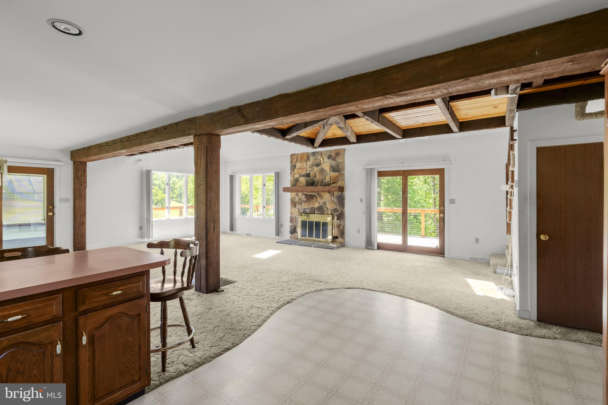 ELIZABETH TWP - Residential