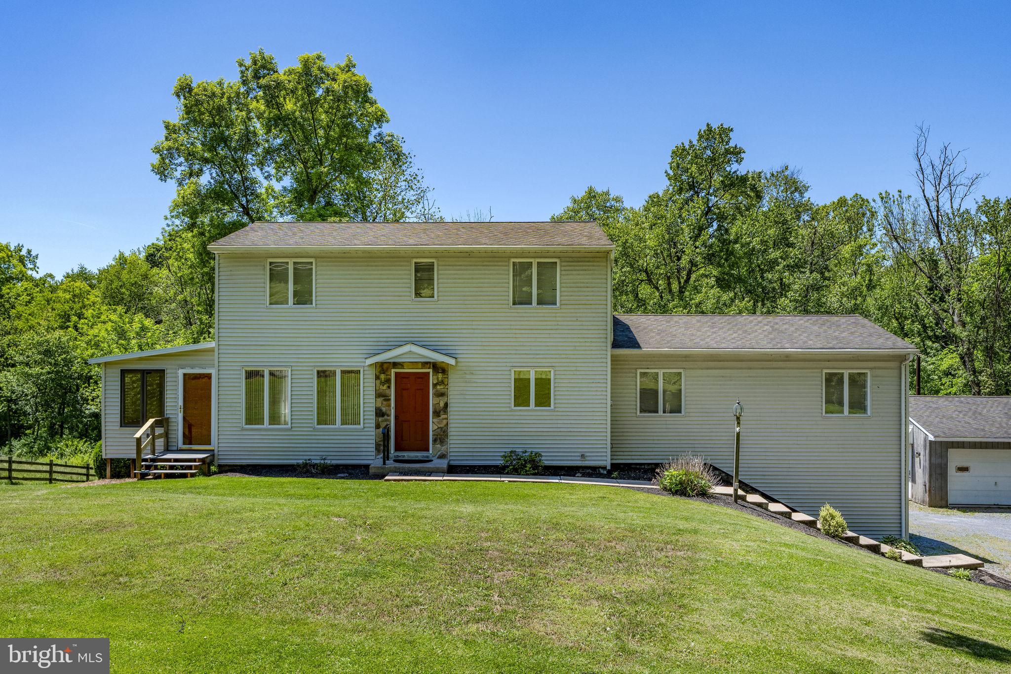 ELIZABETH TWP - Residential