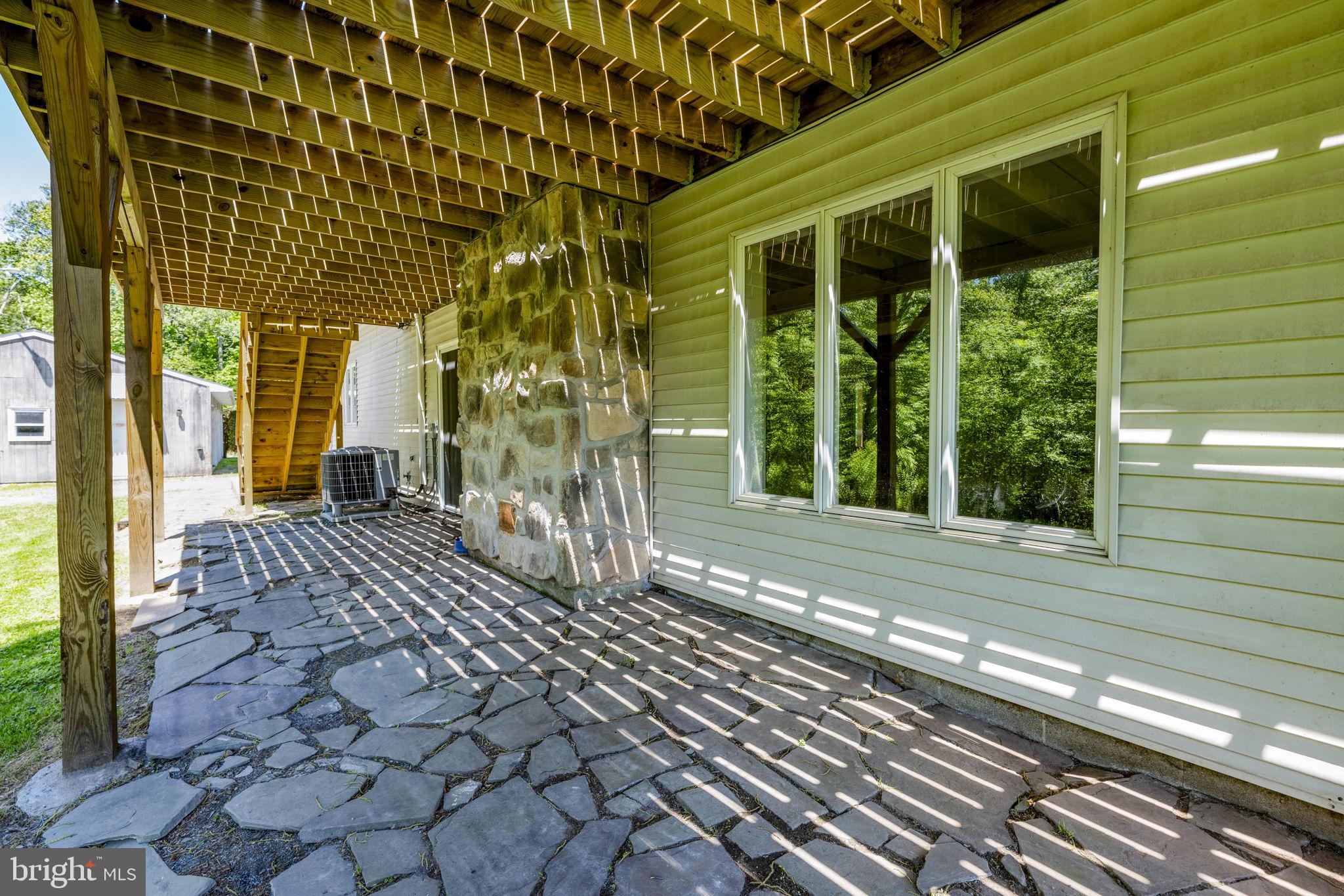 ELIZABETH TWP - Residential