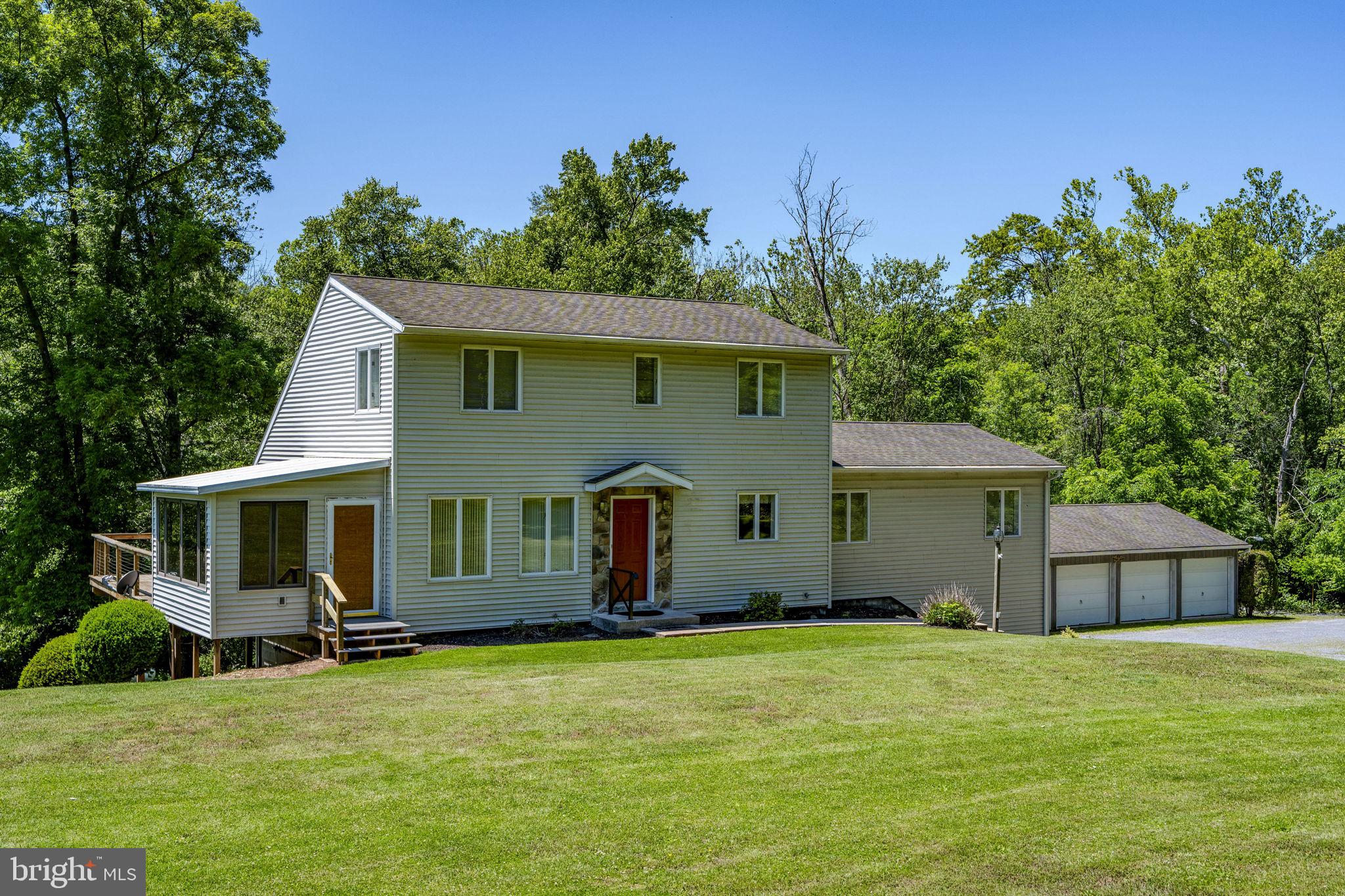 ELIZABETH TWP - Residential
