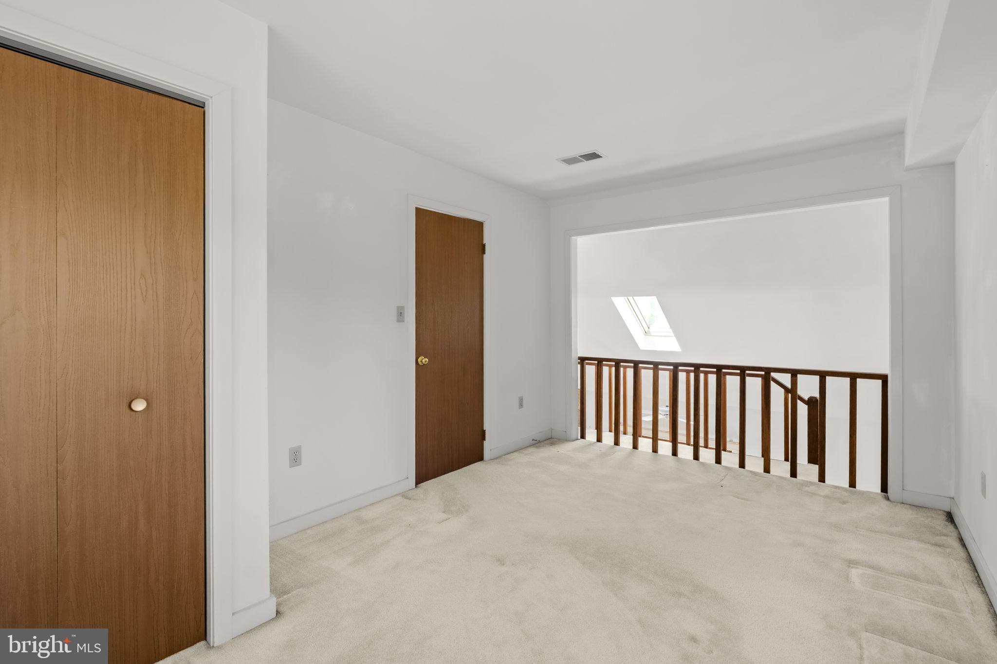 ELIZABETH TWP - Residential