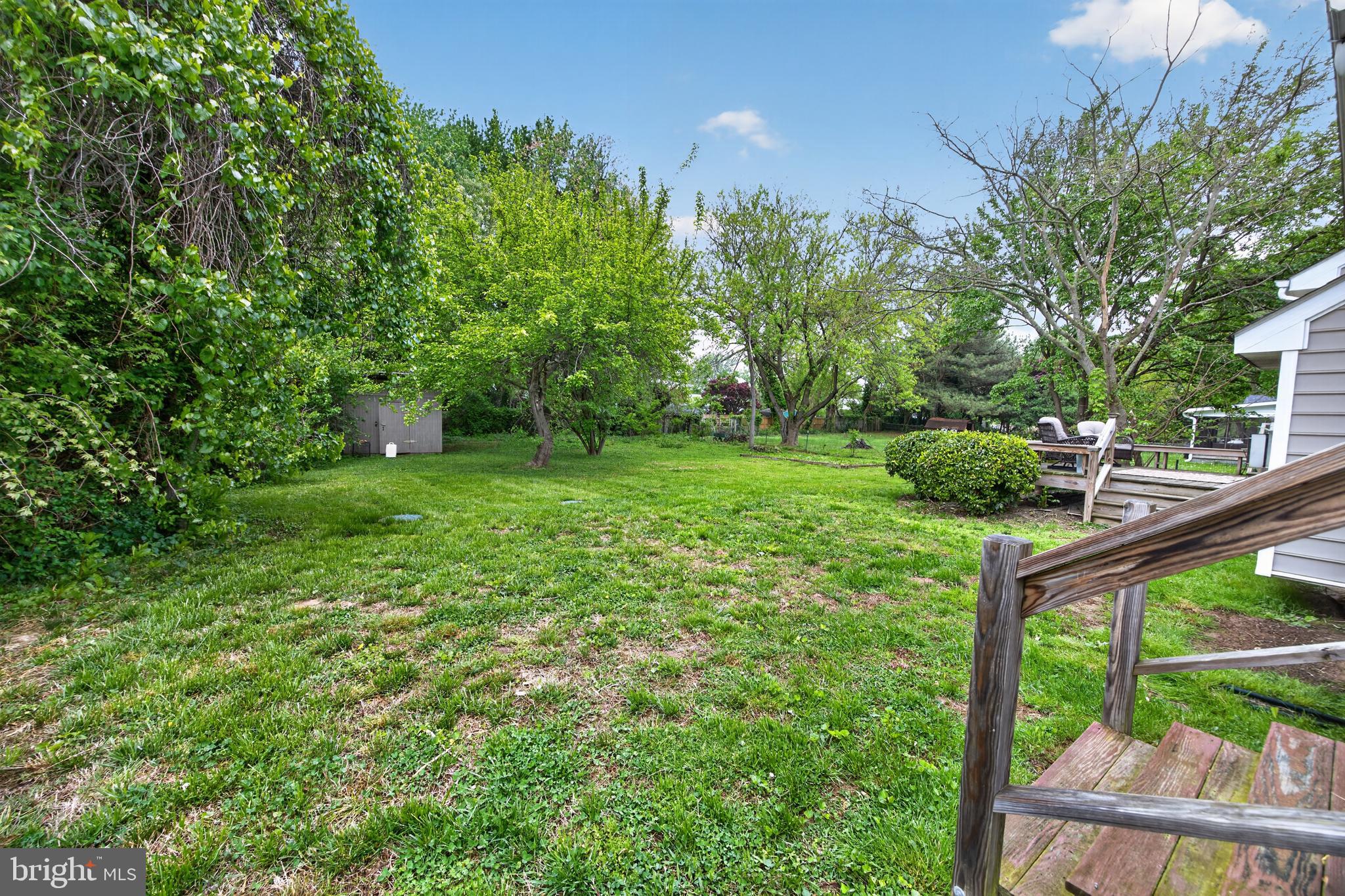 QUEEN ANNE COLONY - Residential
