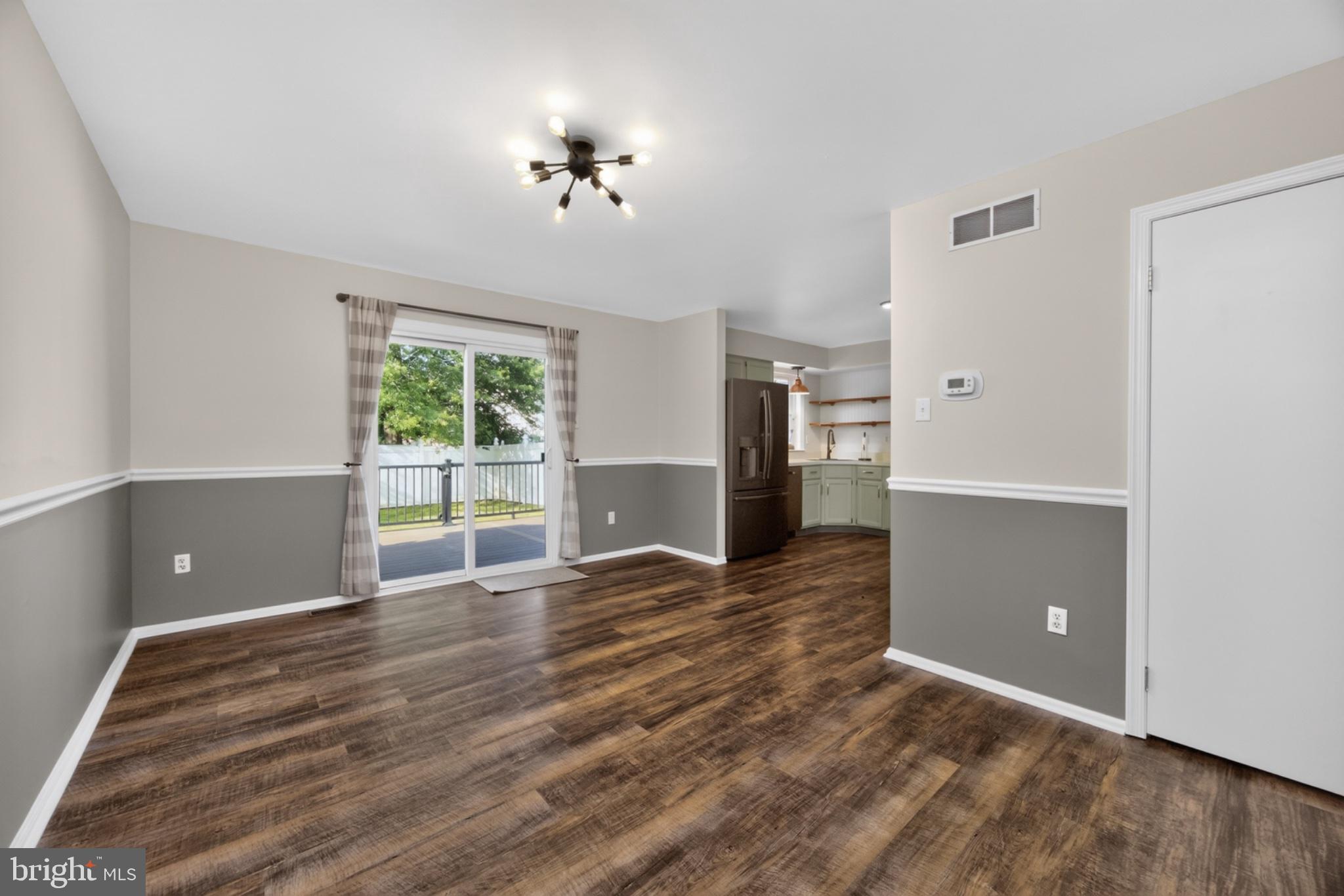 CEDAR HILL - Residential