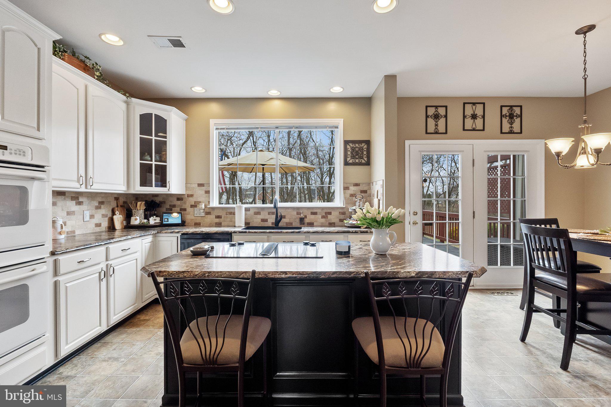 LOCUST HILL - Residential
