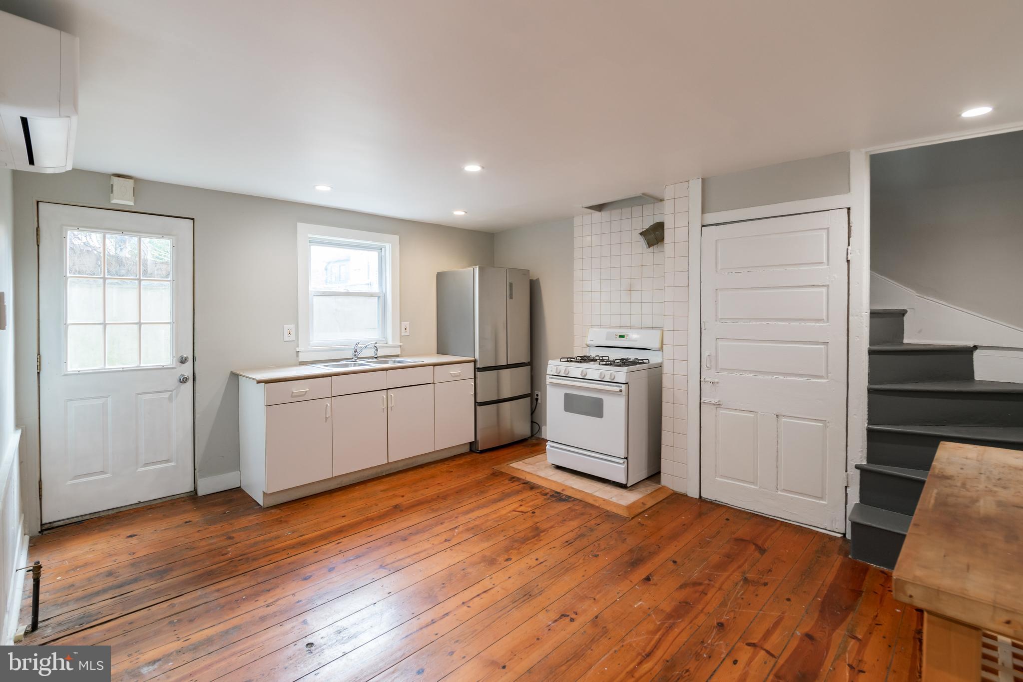 FISHTOWN - Residential Lease
