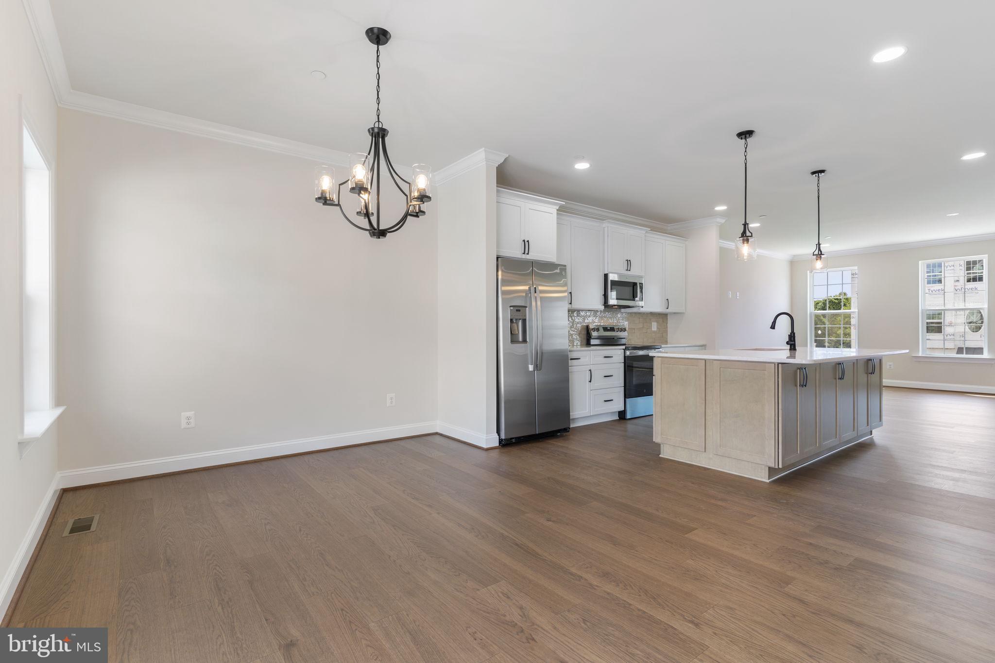 MEADOWS AT TOWN RUN II - Residential