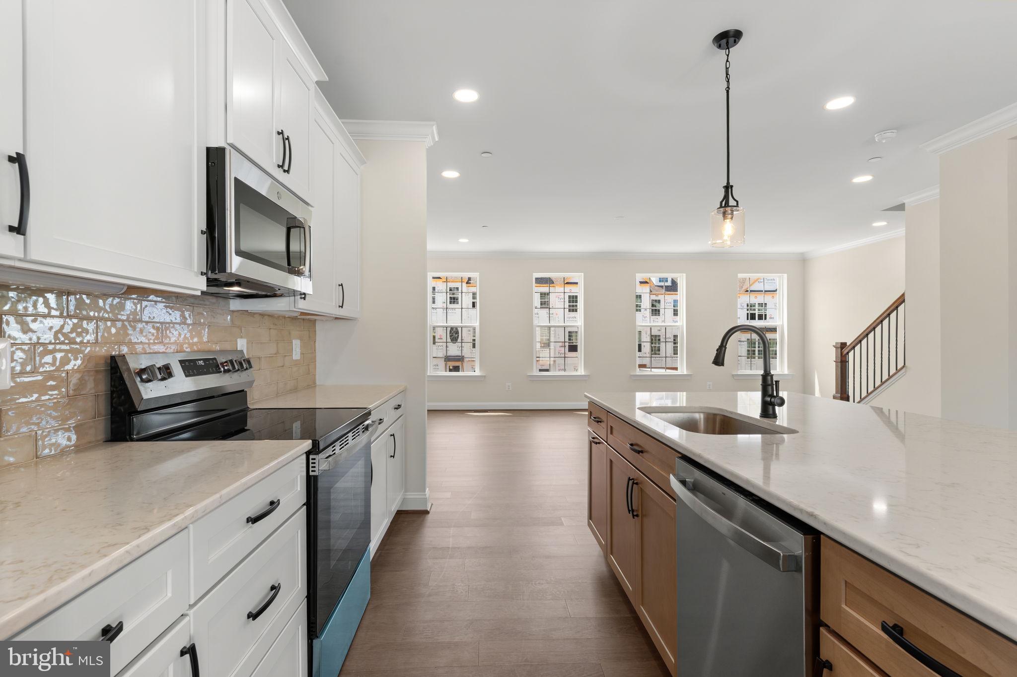 MEADOWS AT TOWN RUN II - Residential
