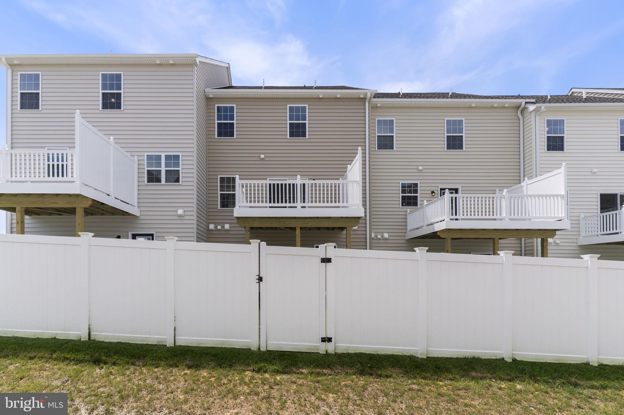 MEADOWS AT TOWN RUN II - Residential