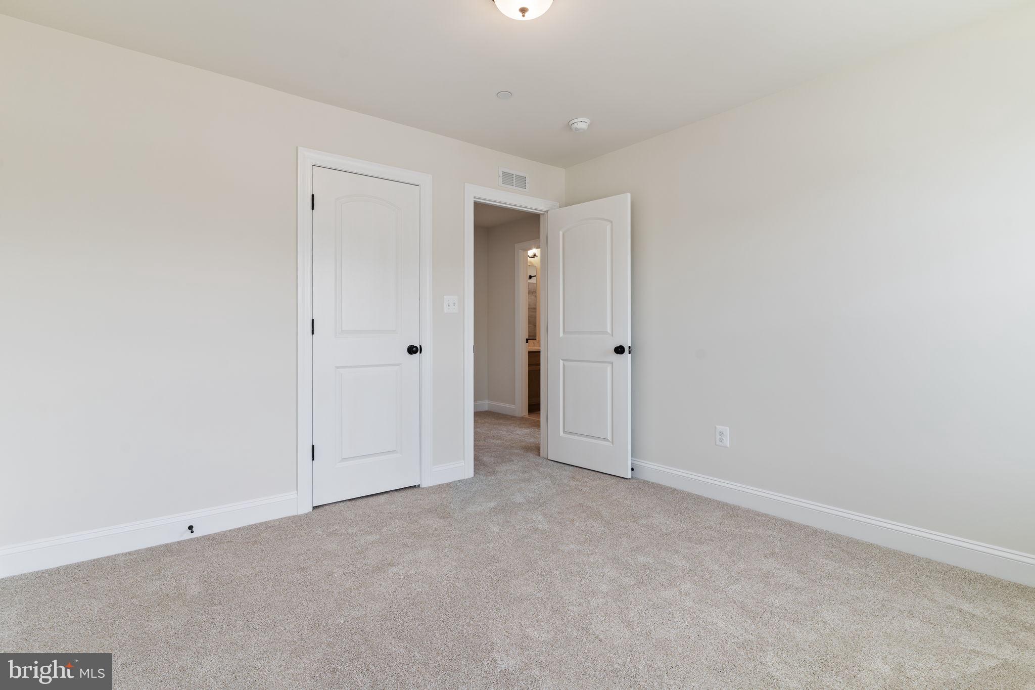 MEADOWS AT TOWN RUN II - Residential