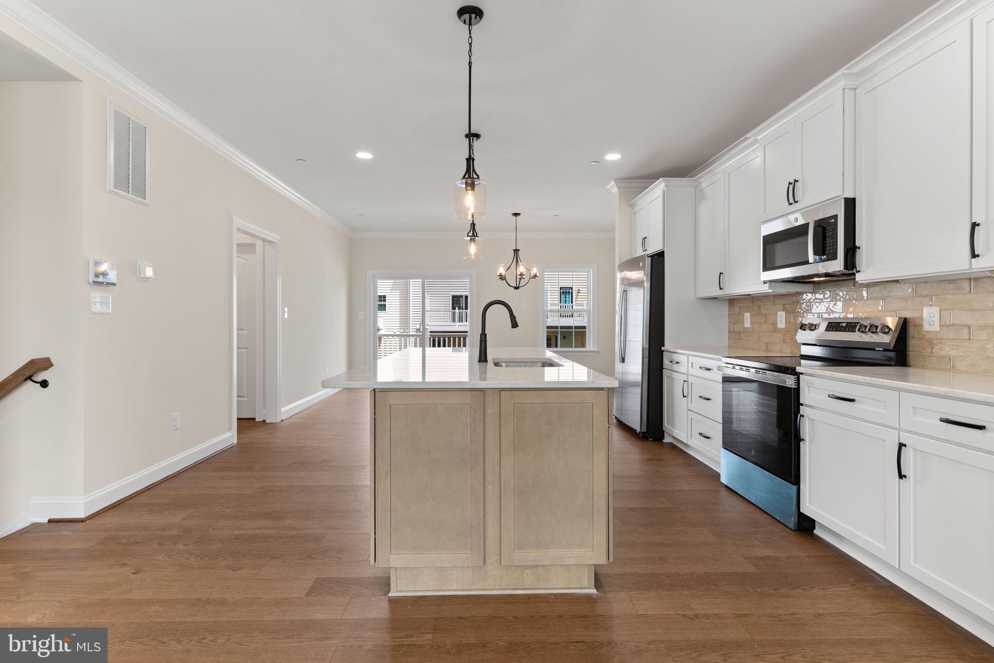 MEADOWS AT TOWN RUN II - Residential