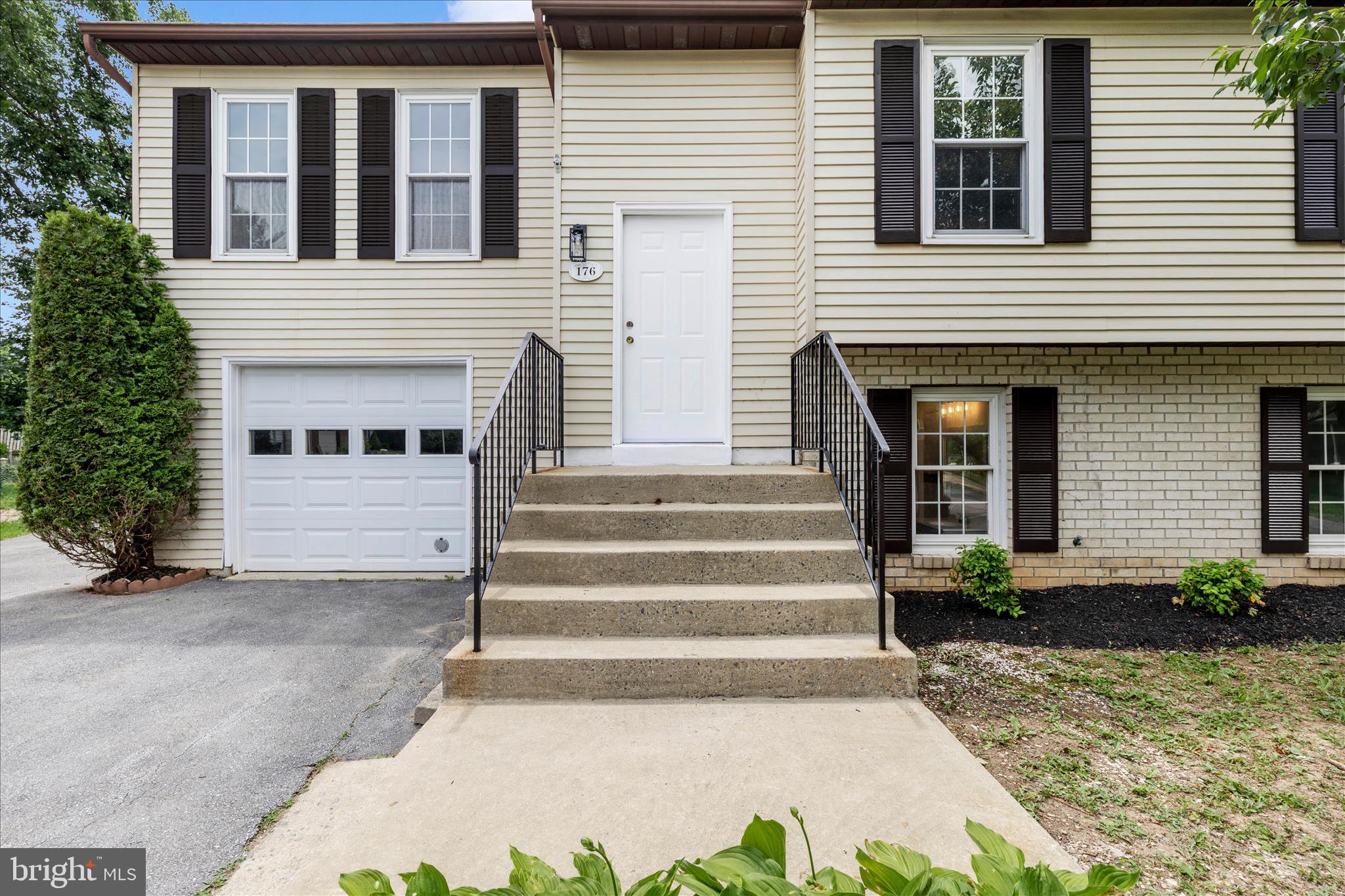 WILLOWCREST - Residential