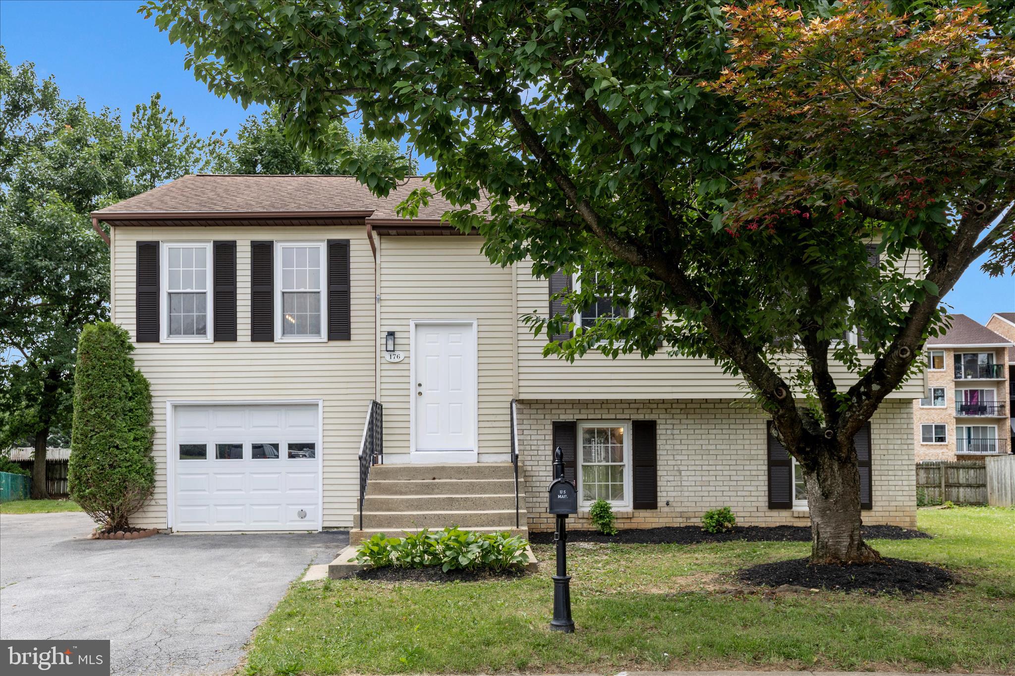Updated Split-Level Home in Convenient Willowcrest – No HOA

Welcome to this beautifully updated 4-bedroom, 2-full-bath split-level home in the popular and conveniently located Willowcrest community. This move-in ready property combines modern updates with flexible living space in an established neighborhood close to everything Frederick has to offer.

The main level features living and dining rooms with hardwood flooring and abundant natural light. The remodeled kitchen includes quartz countertops, new cabinetry, tile flooring, stainless steel appliances, a breakfast bar, and updated lighting—perfect for everyday living and entertaining.

Upstairs, you’ll find 3 bedrooms and a renovated full bath. The lower level offers a spacious rec room with recessed lighting, a cozy wood-burning brick hearth fireplace, walkout access to the backyard, an additional bedroom and full bath, plus flexible space for an office, den, or home gym. A utility/storage room provides even more functionality.

Additional highlights include:

Fresh paint throughout
New carpet
Renovated bathrooms
New light fixtures
Rear deck
One-car garage
No HOA

Ideally located near top-rated schools, parks, shopping, restaurants, and the charm of Downtown Frederick. Easy access to Rt. 15 and I-70 makes commuting simple in any direction.

This home offers the perfect combination of comfort, updates, and convenience—don’t miss it!