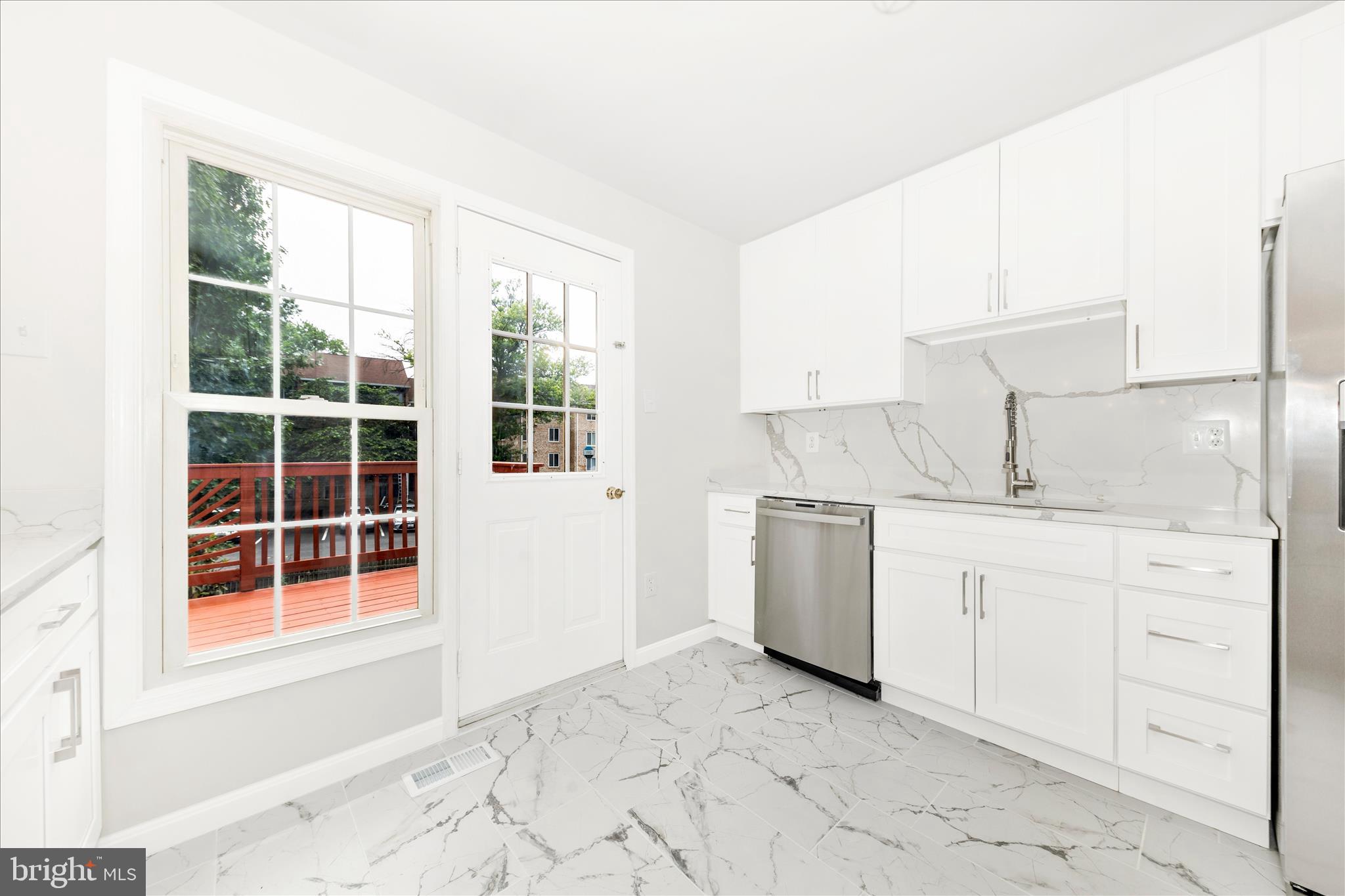 WILLOWCREST - Residential