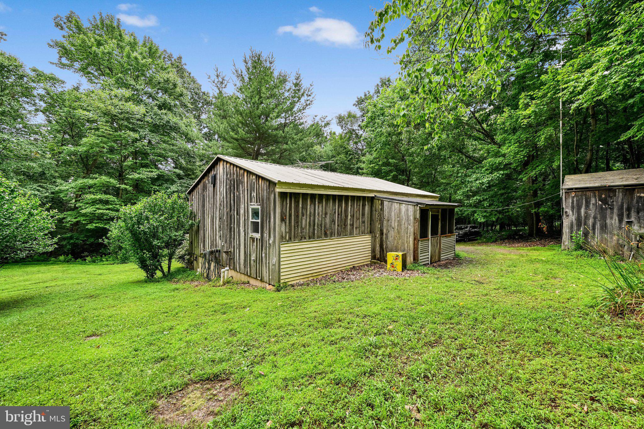PINE GROVE - Residential
