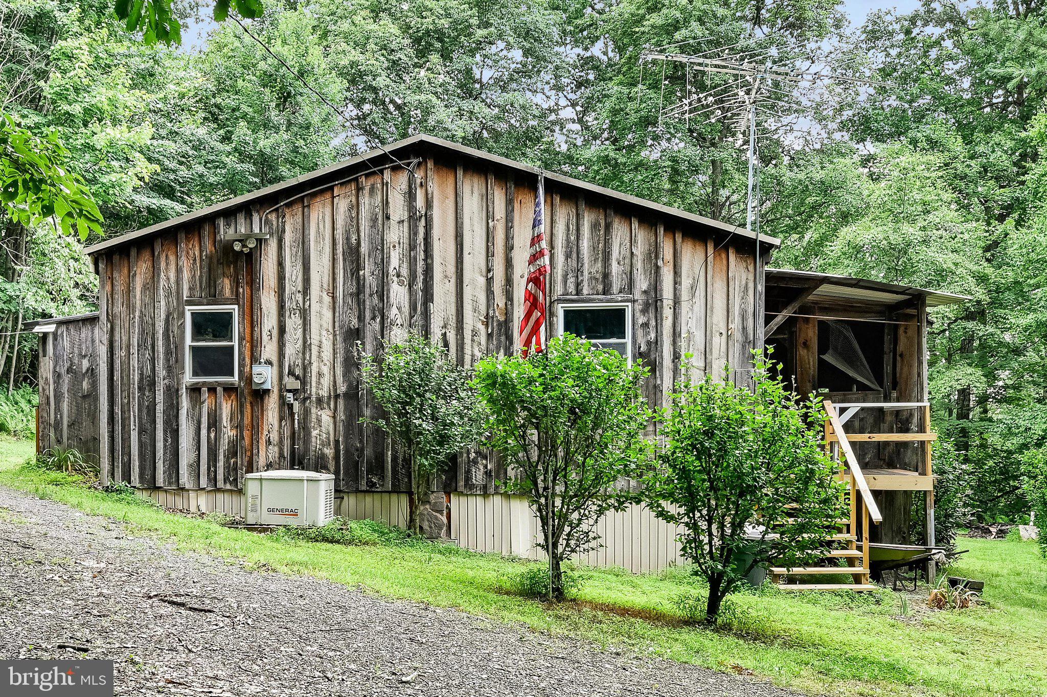 PINE GROVE - Residential