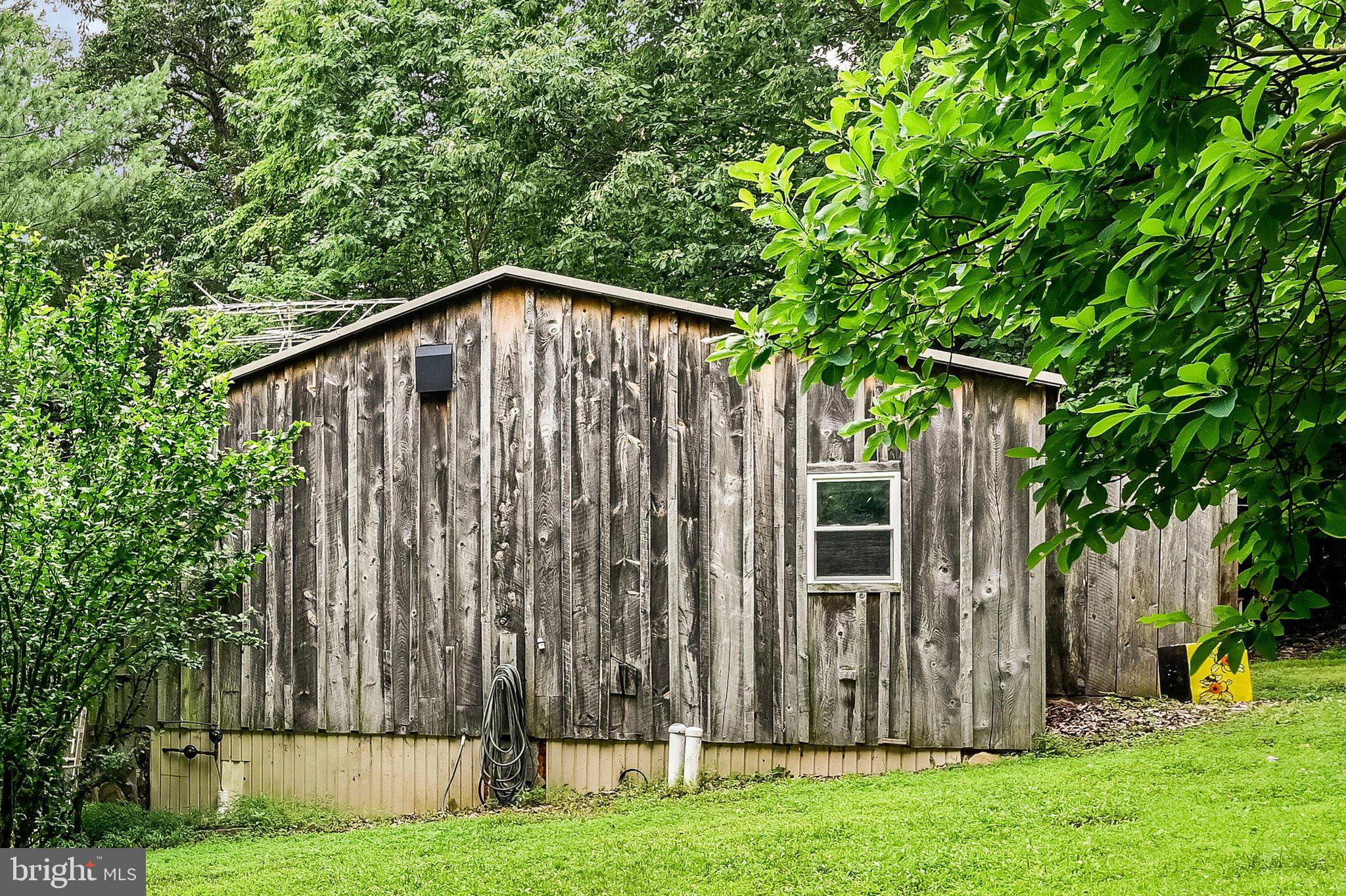 PINE GROVE - Residential