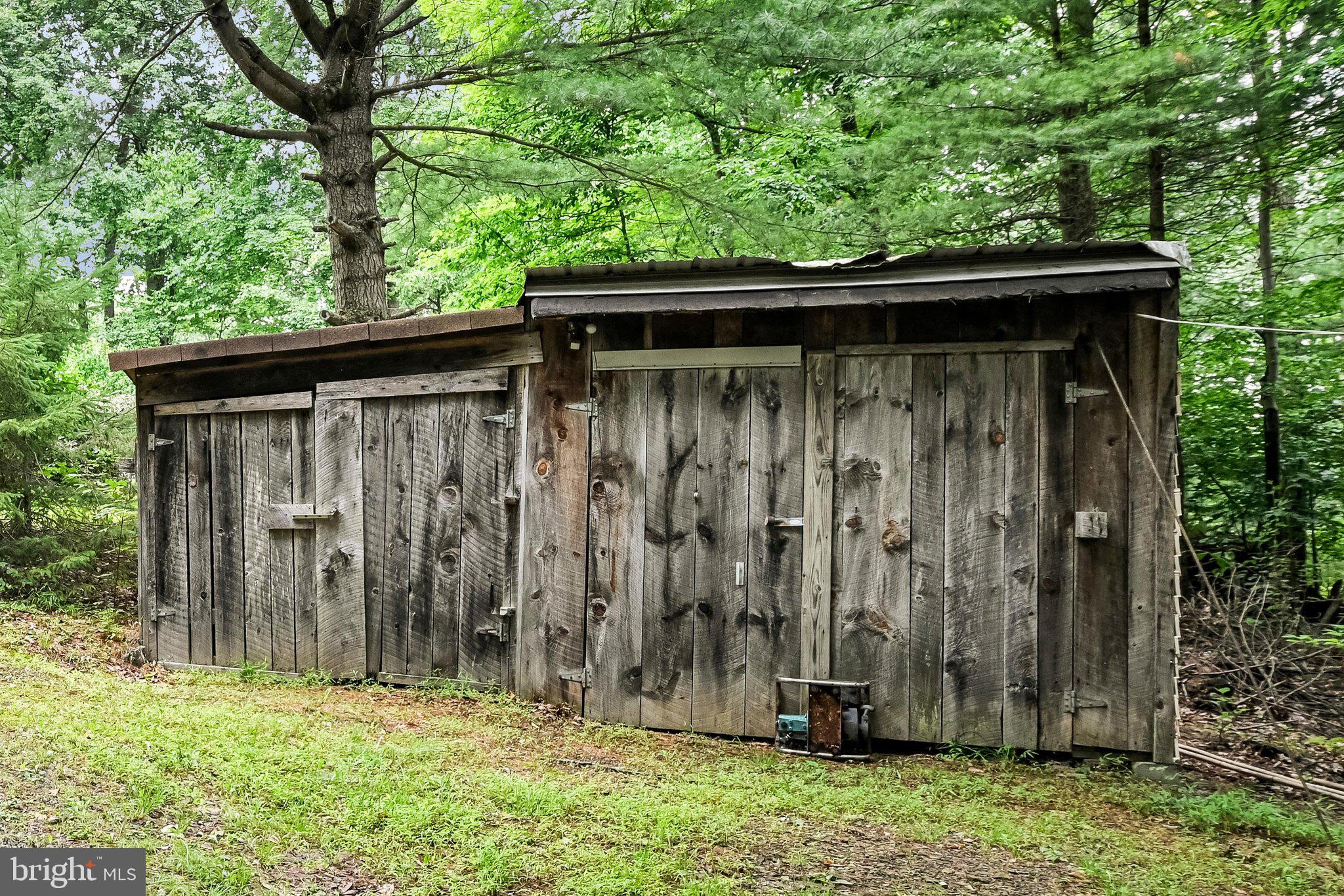 PINE GROVE - Residential