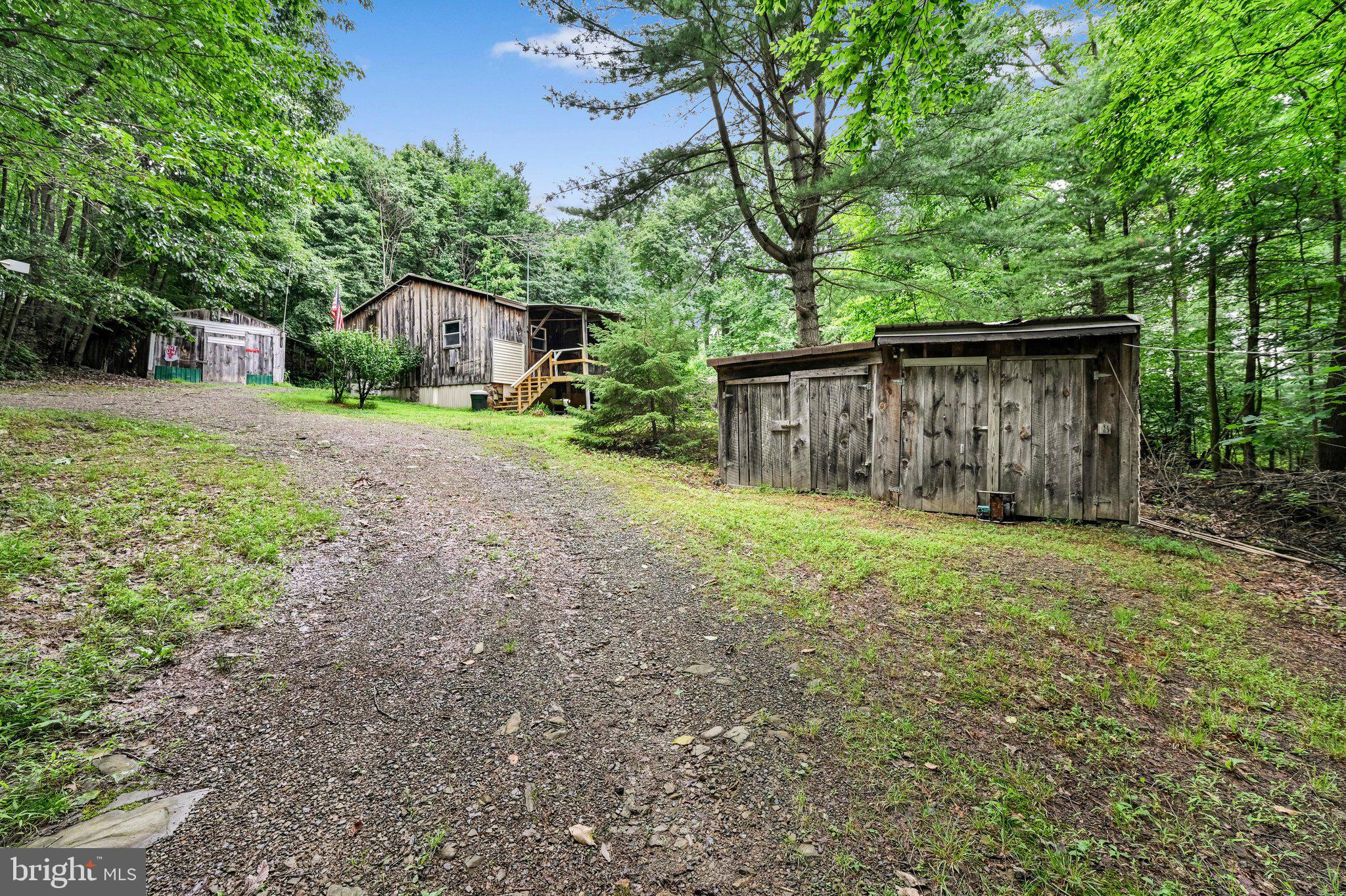 PINE GROVE - Residential