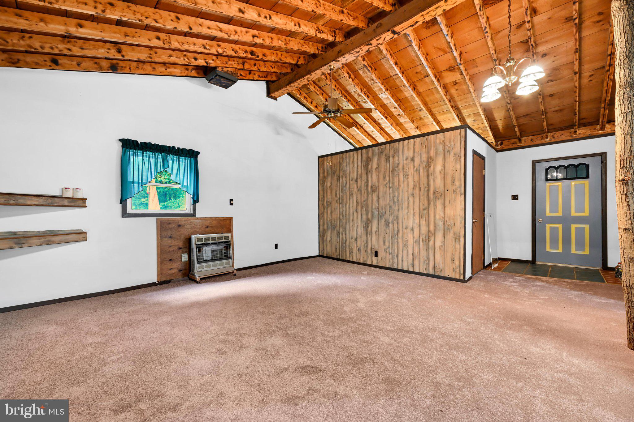 PINE GROVE - Residential