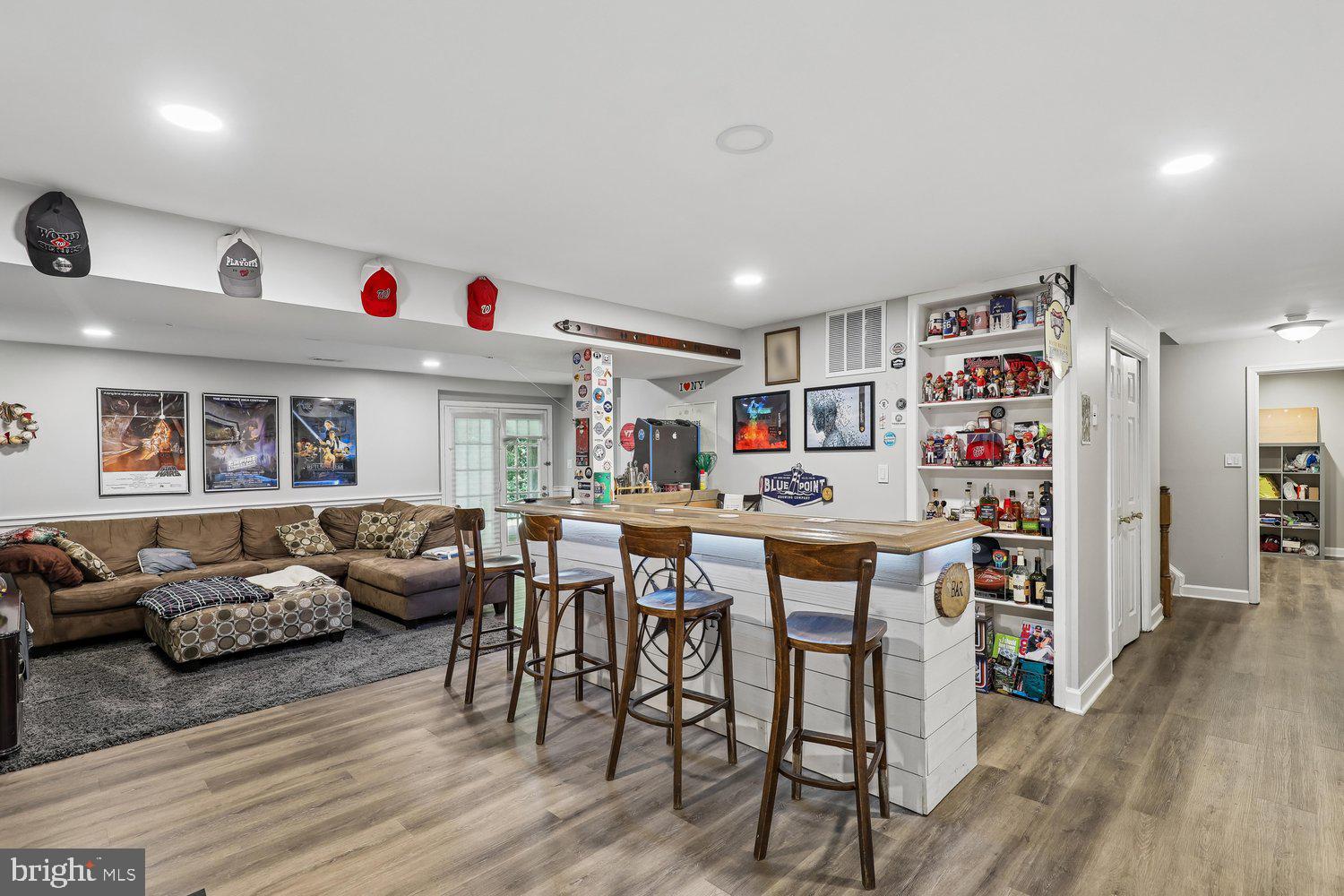 BELLE POND FARM - Residential