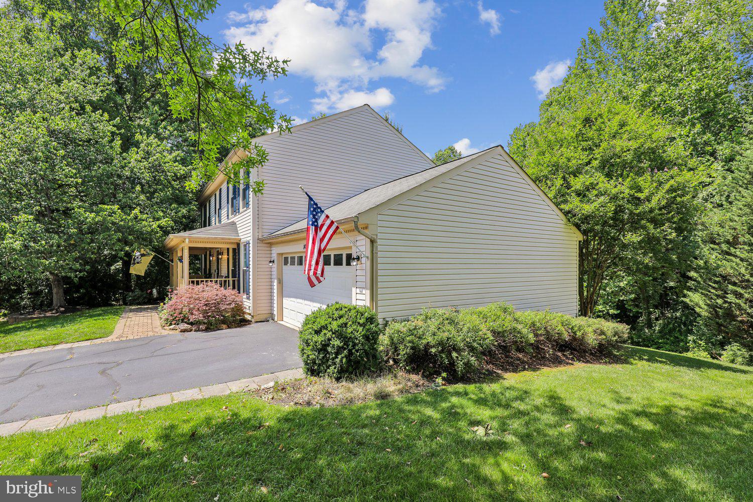 BELLE POND FARM - Residential