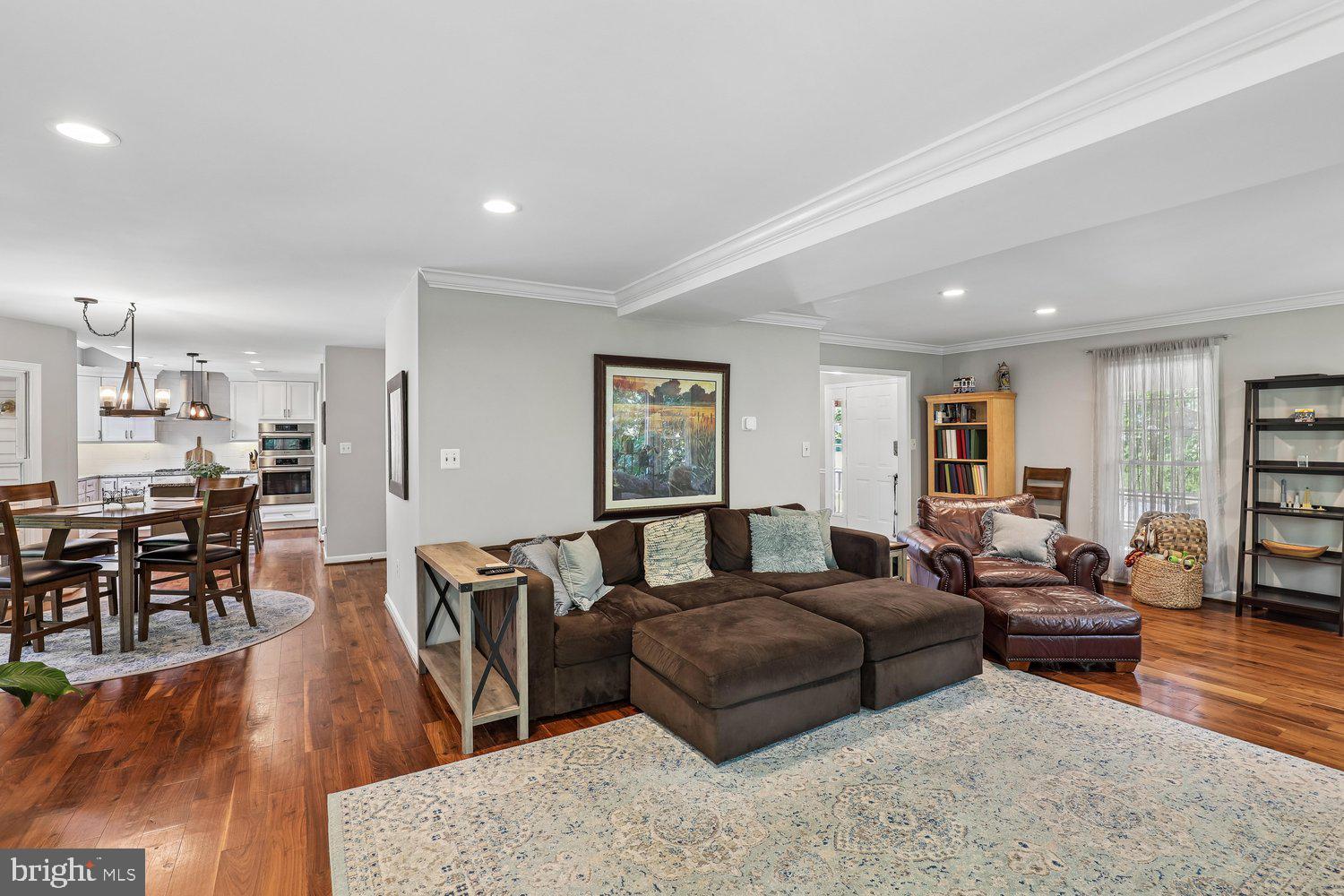 BELLE POND FARM - Residential