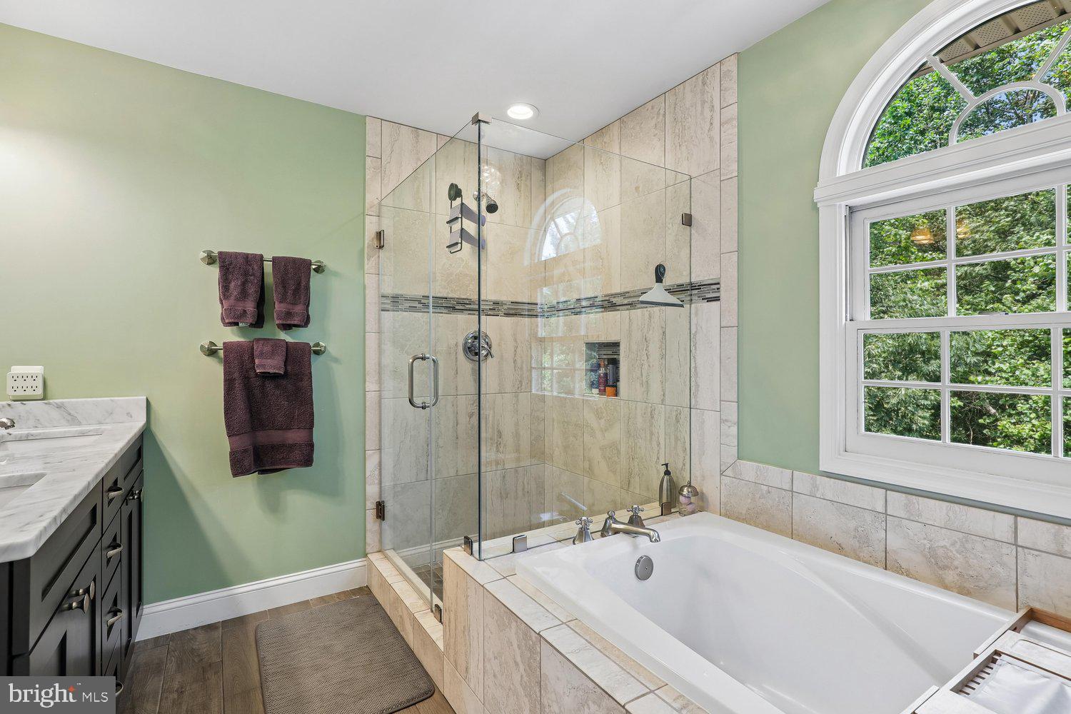 BELLE POND FARM - Residential