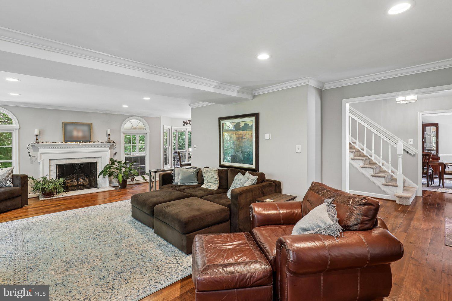 BELLE POND FARM - Residential