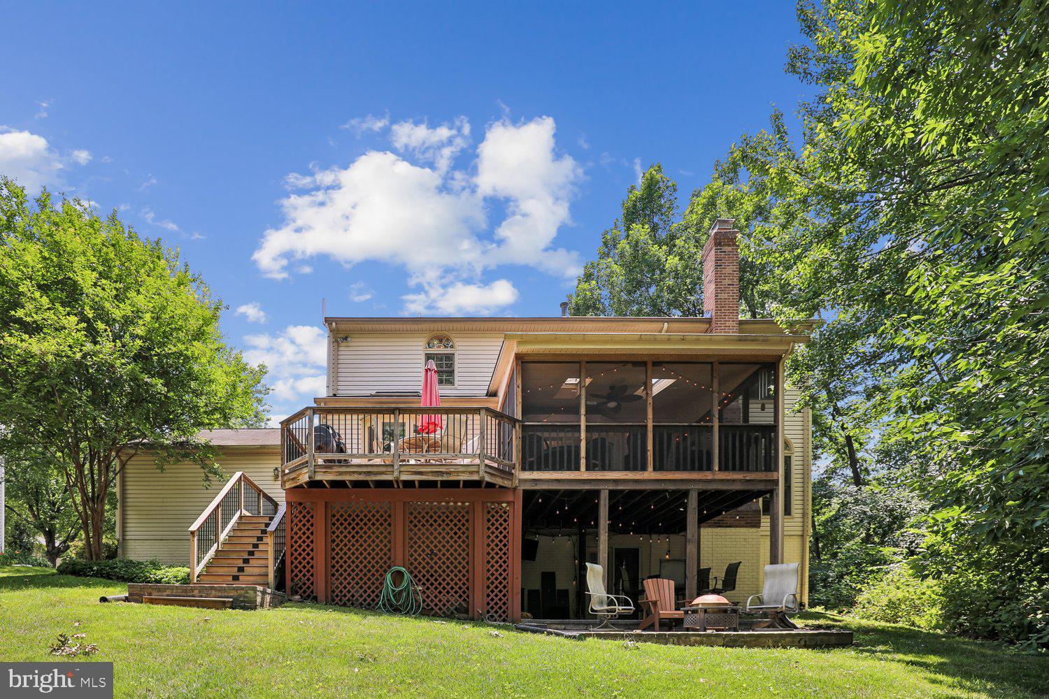BELLE POND FARM - Residential