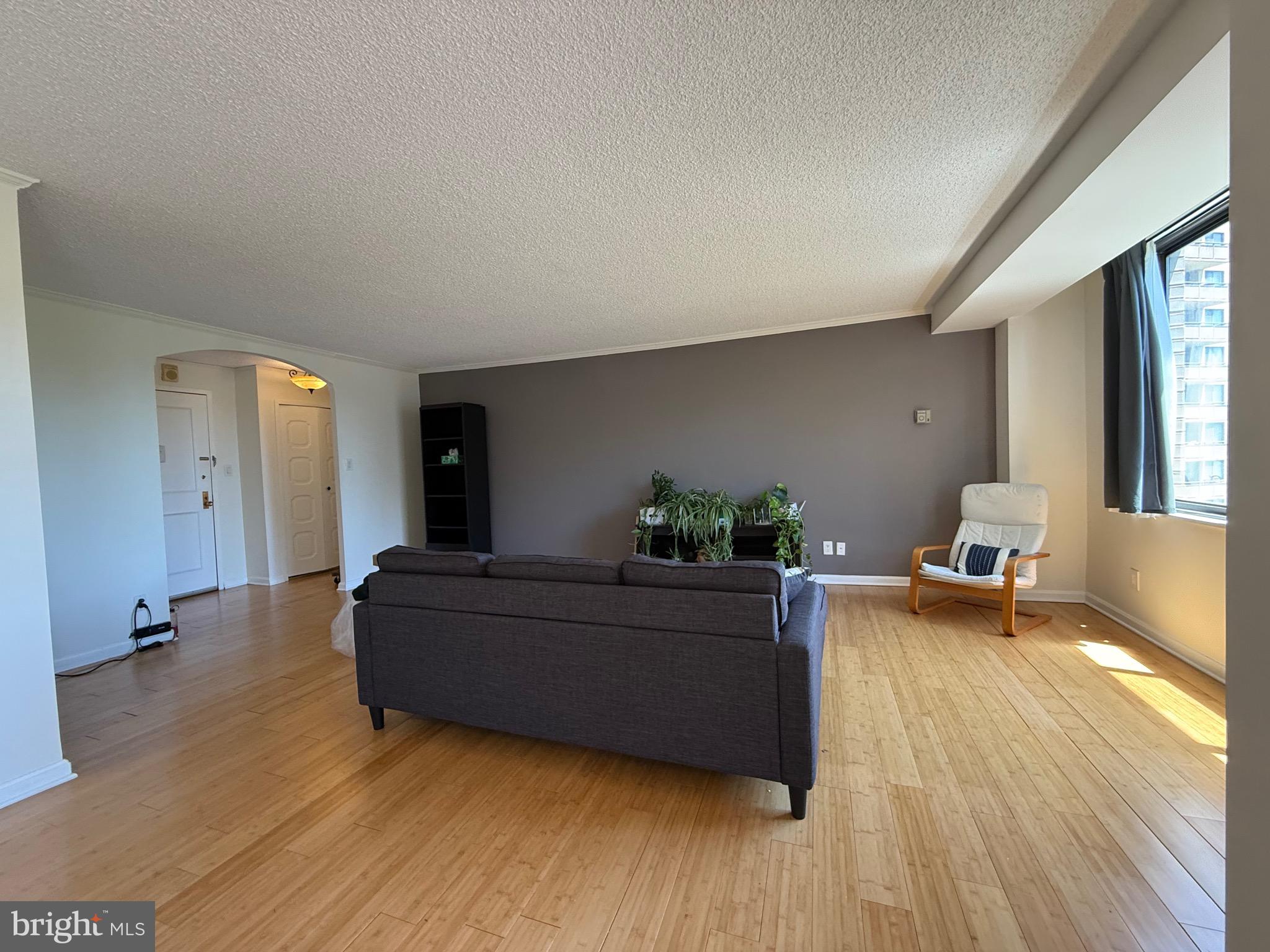 PROMENADE TOWERS - Residential