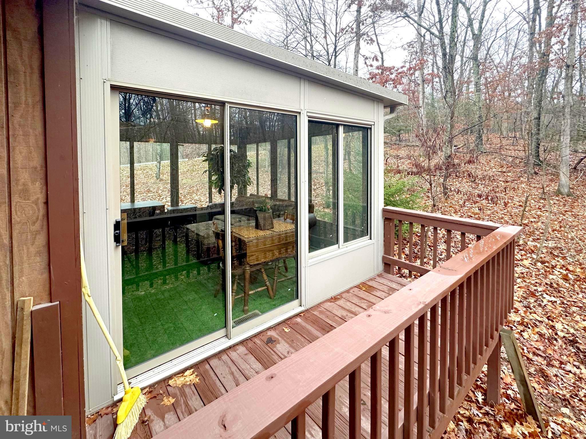 SLEEPY CREEK MT RETREAT - Residential