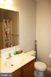 ENCLAVE AT HUNTER CREEK - Residential