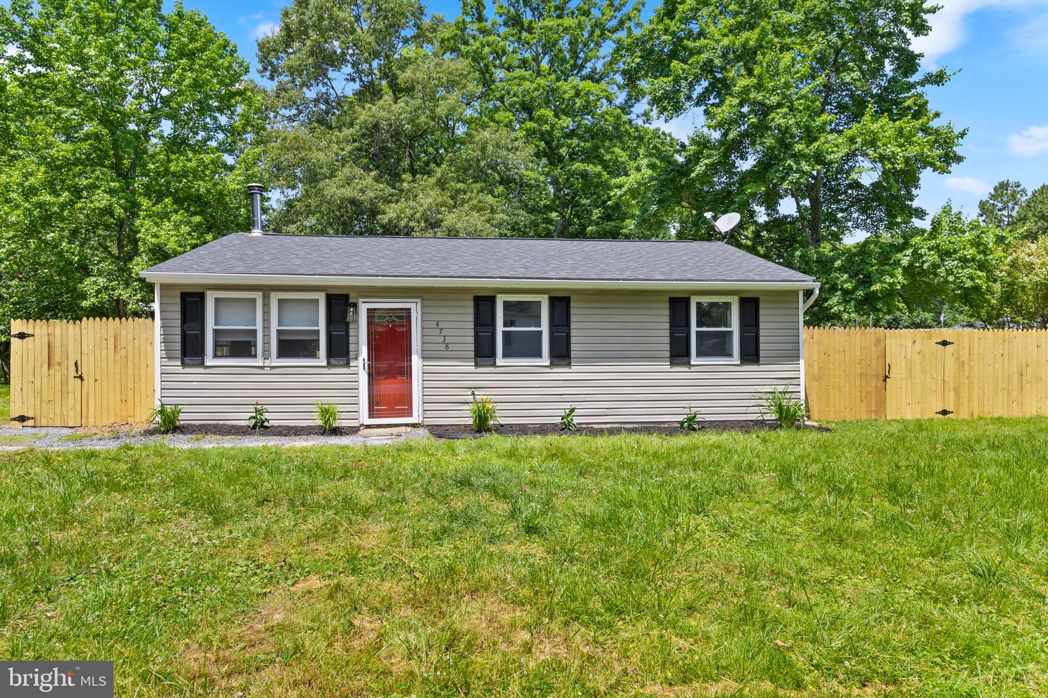 Perfect little rancher in a water access community. 3 bedrooms, 2 full baths, and a full fenced yard. Heated family/sun room out back and setup for a stackable washer/dryer inside.