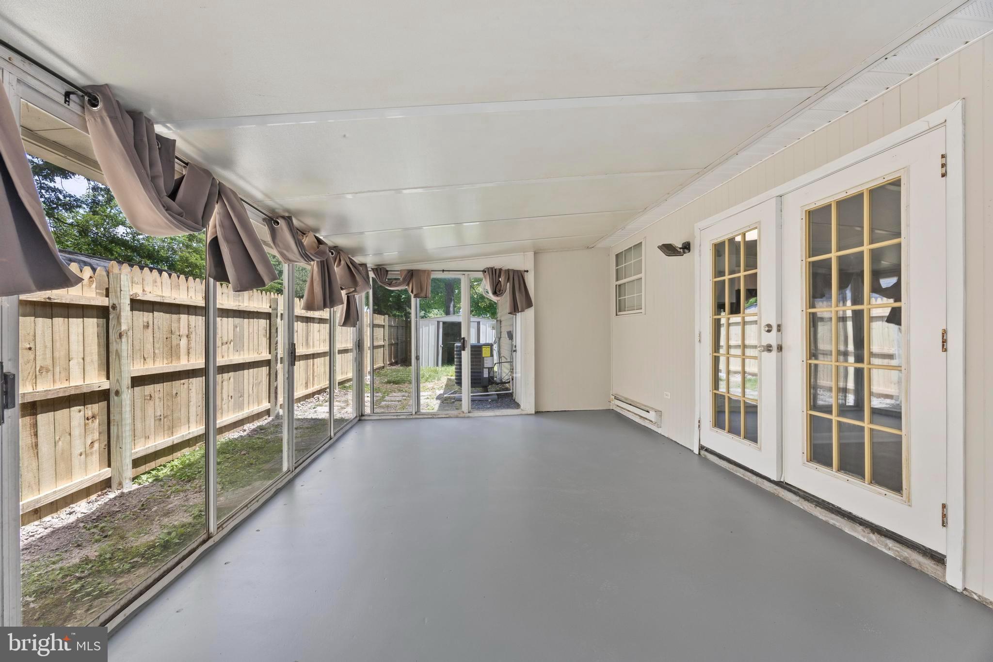 IDLEWILDE ON THE BAY - Residential