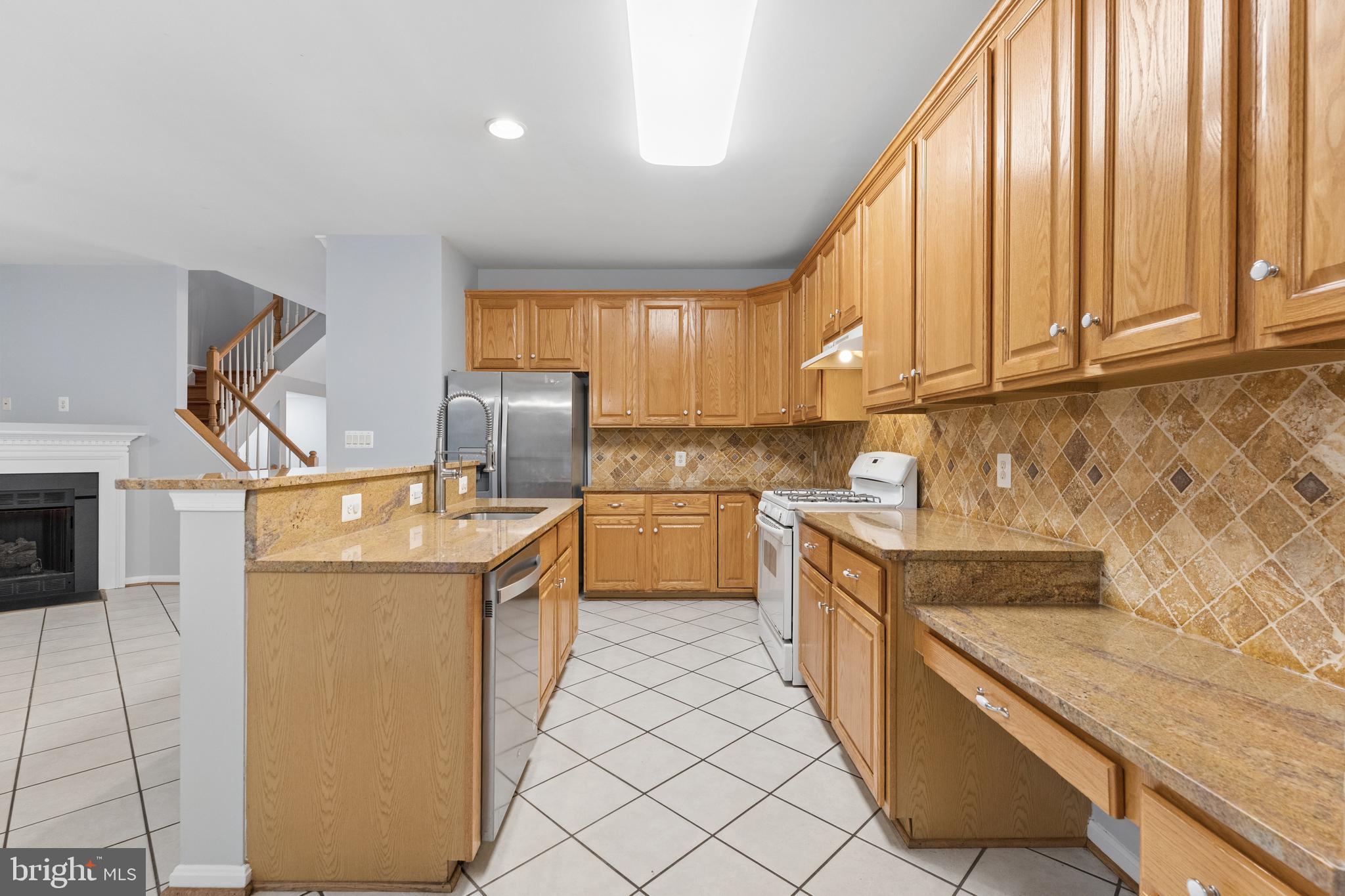 LOWES ISLAND - Residential
