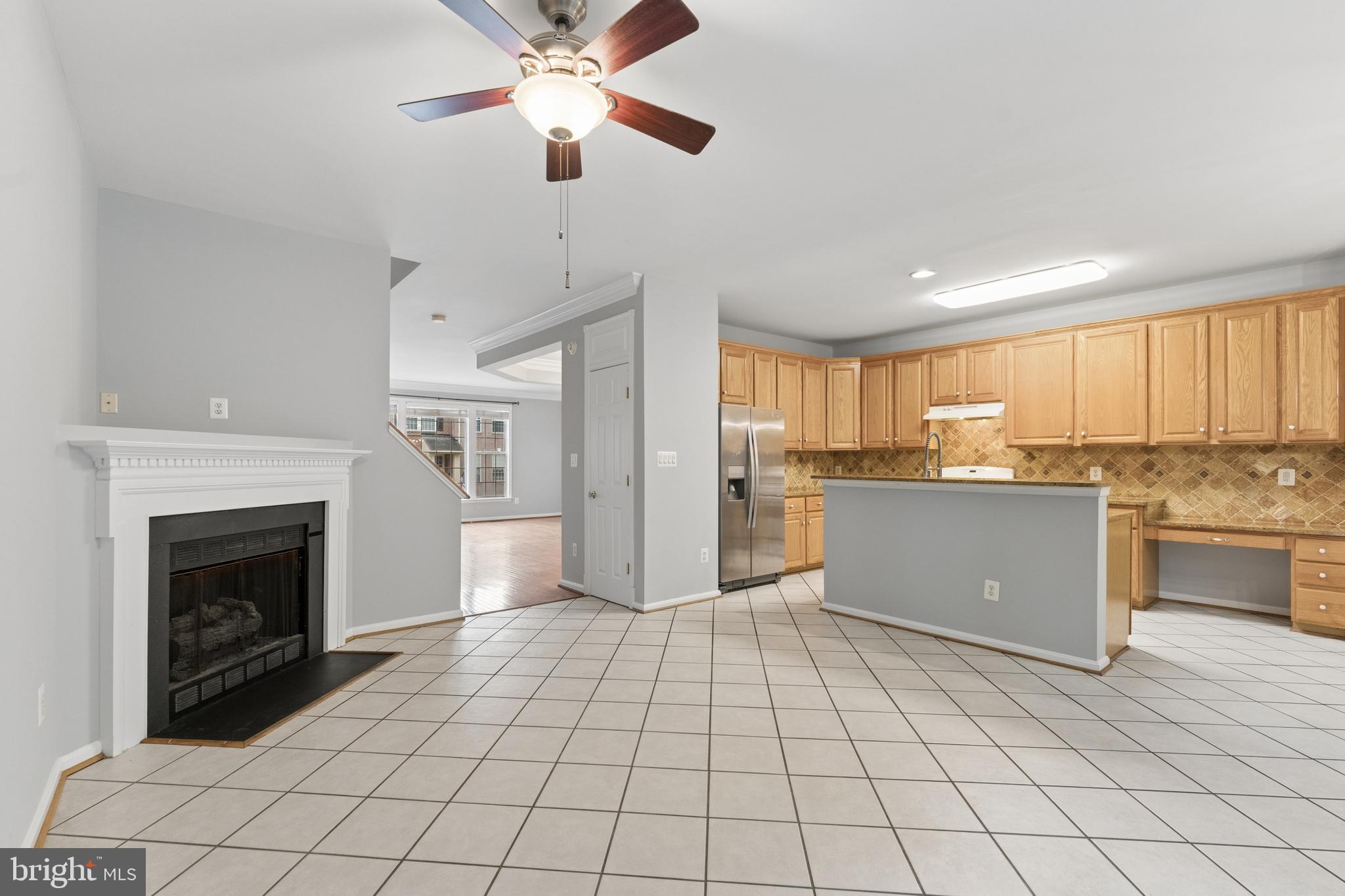 LOWES ISLAND - Residential