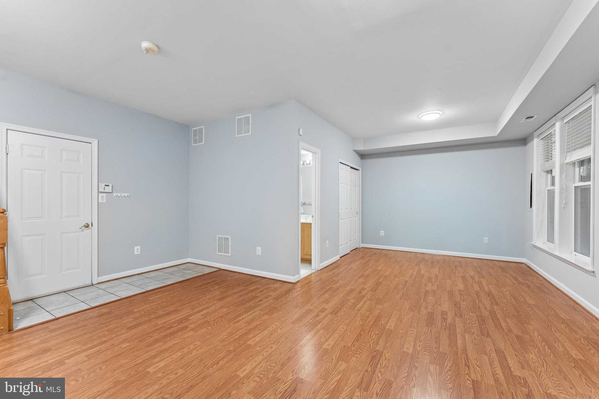 LOWES ISLAND - Residential