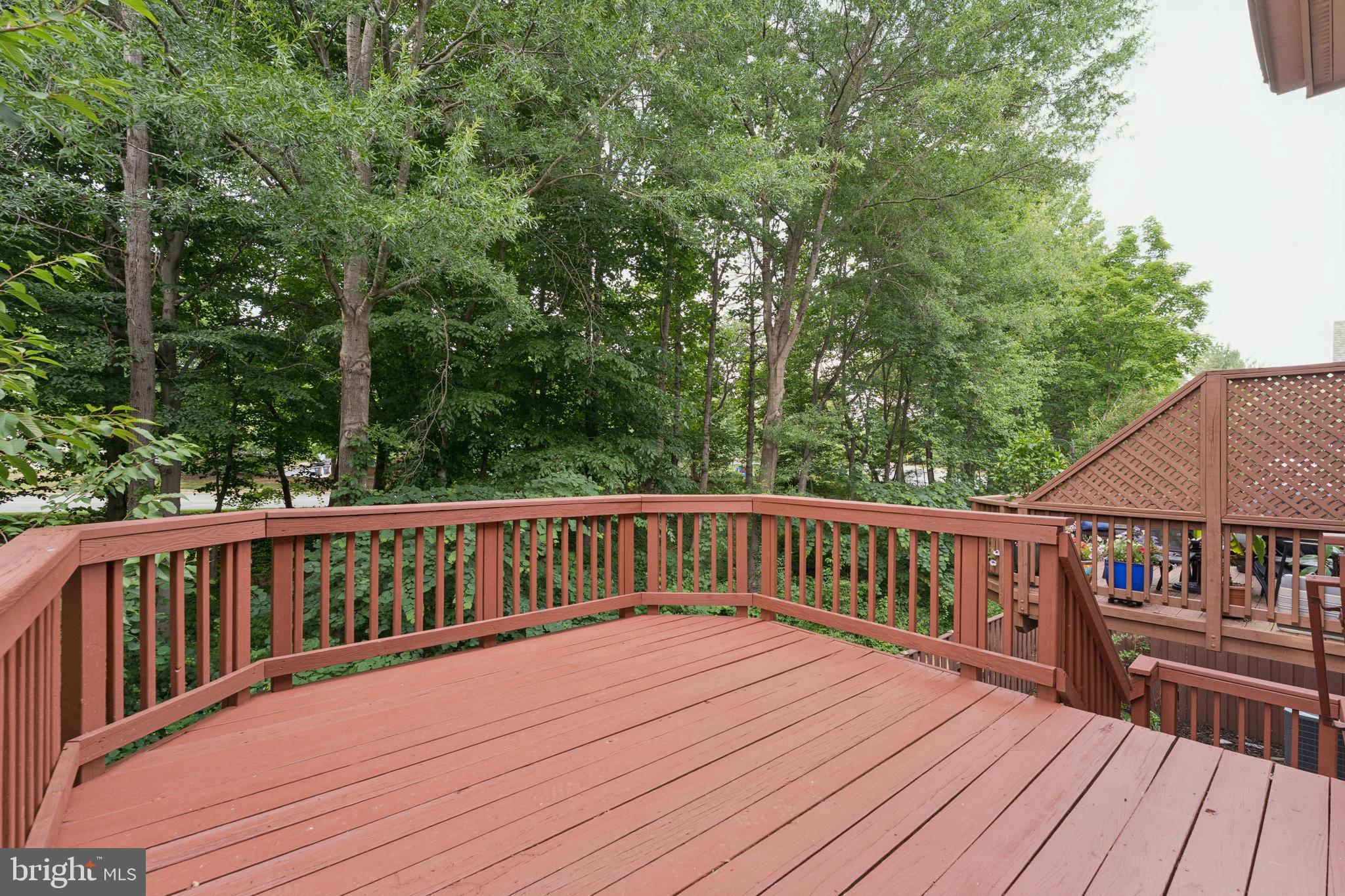 LOWES ISLAND - Residential