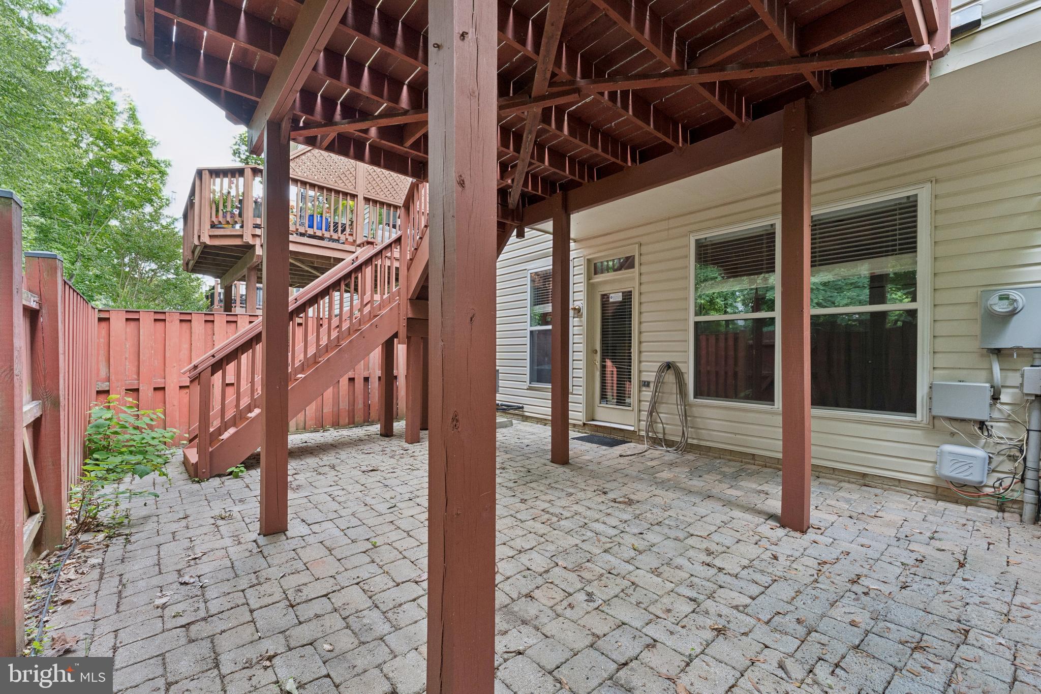 LOWES ISLAND - Residential