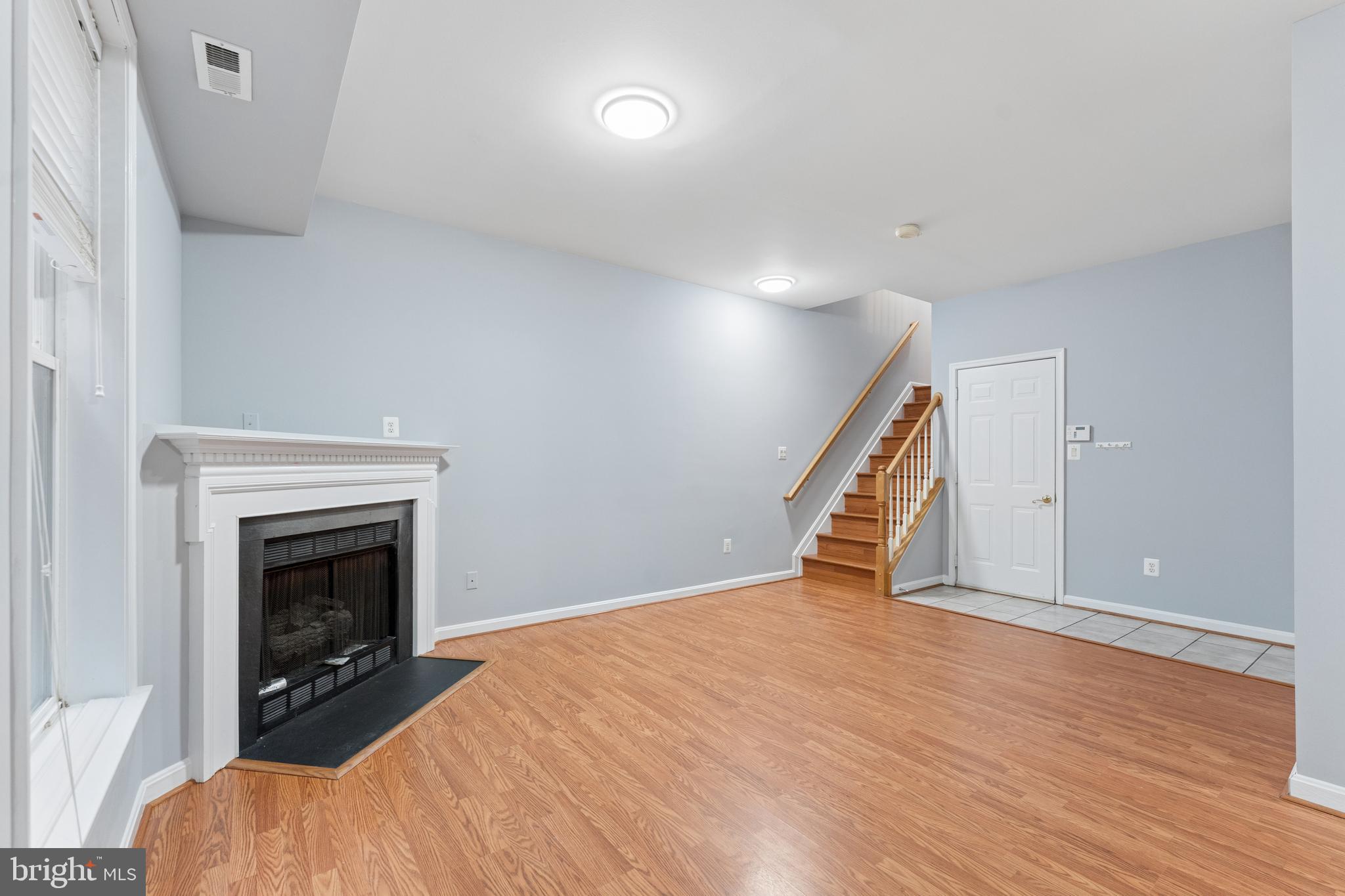 LOWES ISLAND - Residential