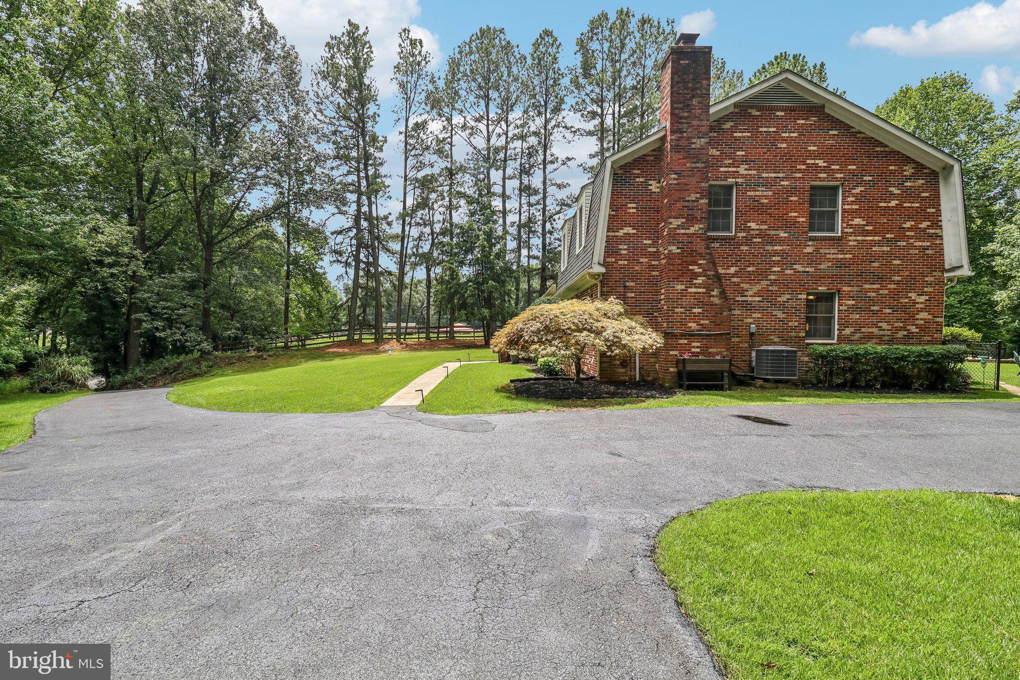 BRYNWOOD FARM ESTATES - Residential