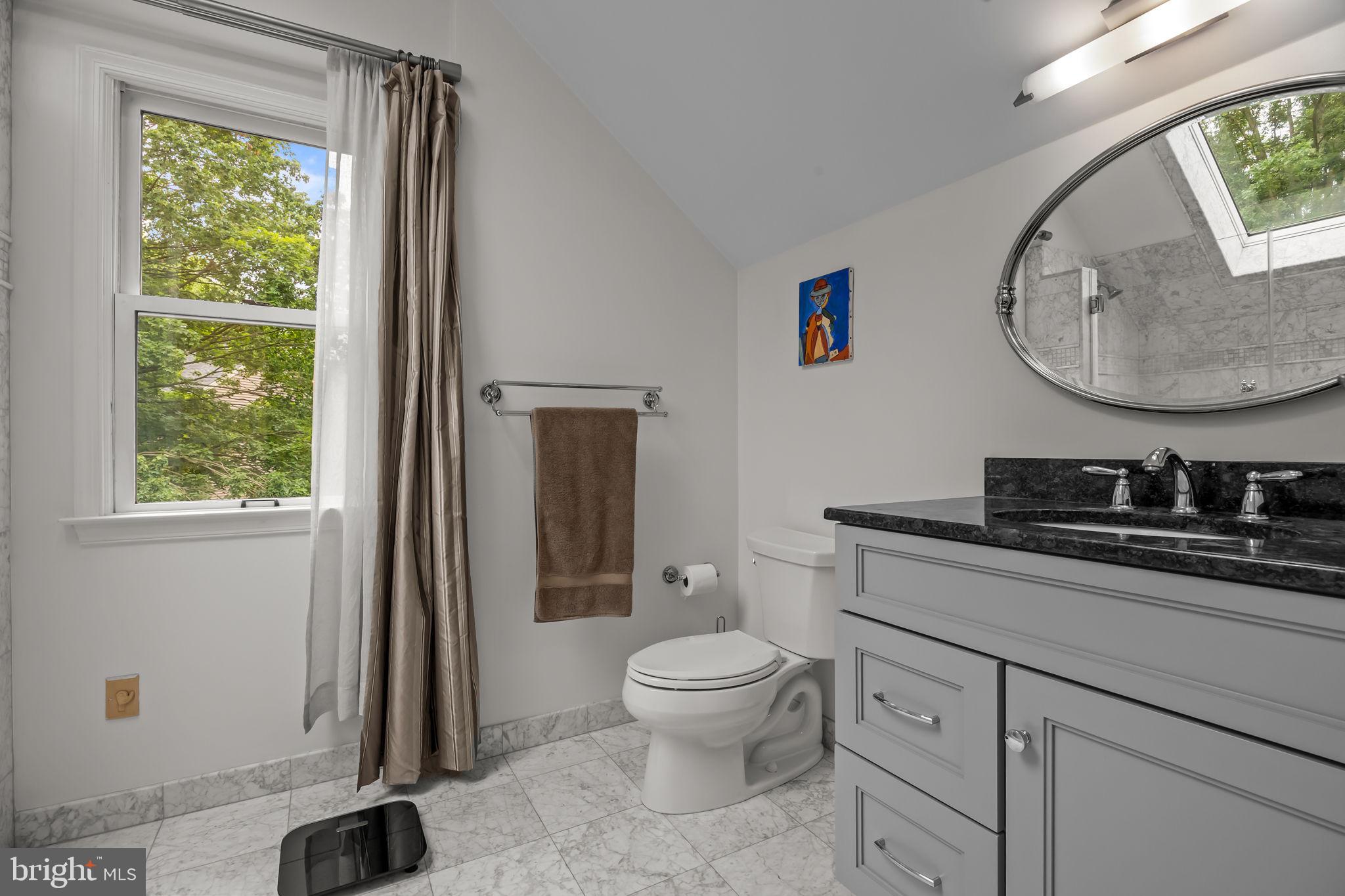 RIVER KNOLL - Residential