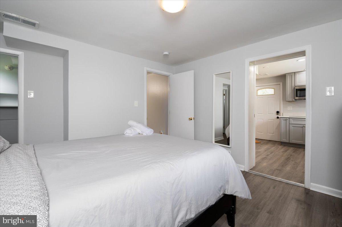 COLESVILLE OUTSIDE - Residential