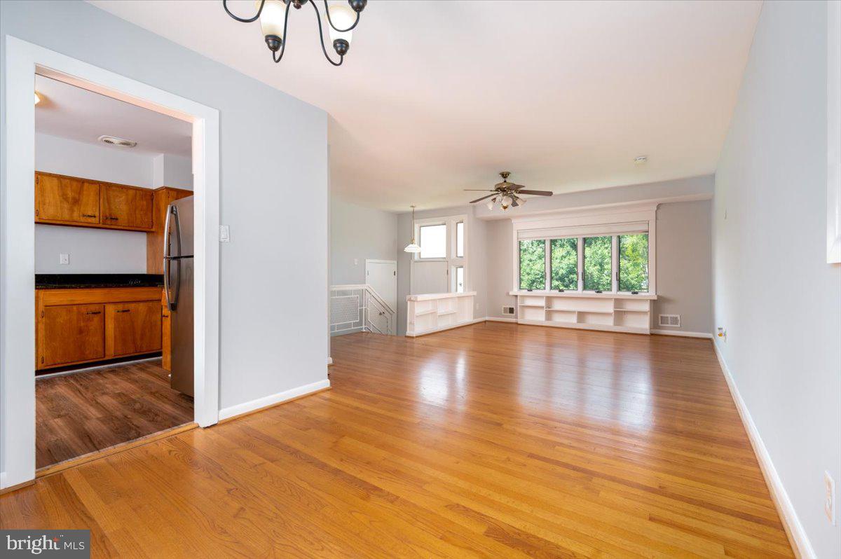 COLESVILLE OUTSIDE - Residential