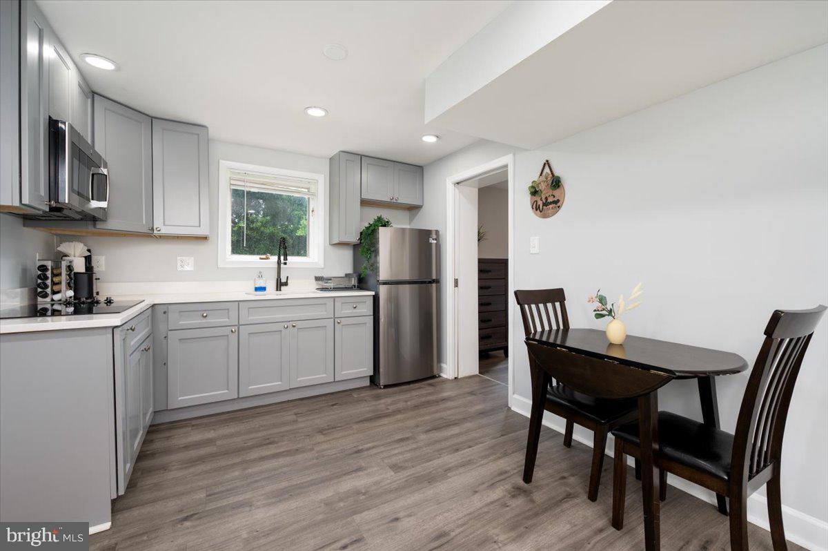 COLESVILLE OUTSIDE - Residential