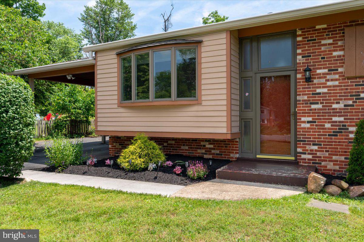 COLESVILLE OUTSIDE - Residential