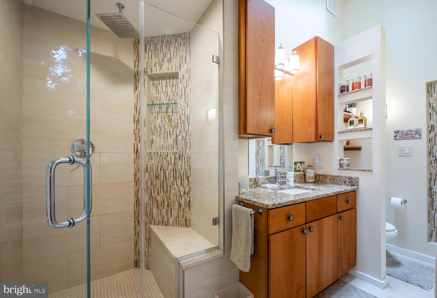 CARDEROCK SPRINGS - Residential