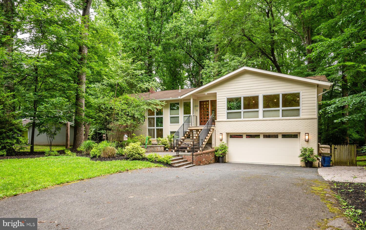 CARDEROCK SPRINGS - Residential