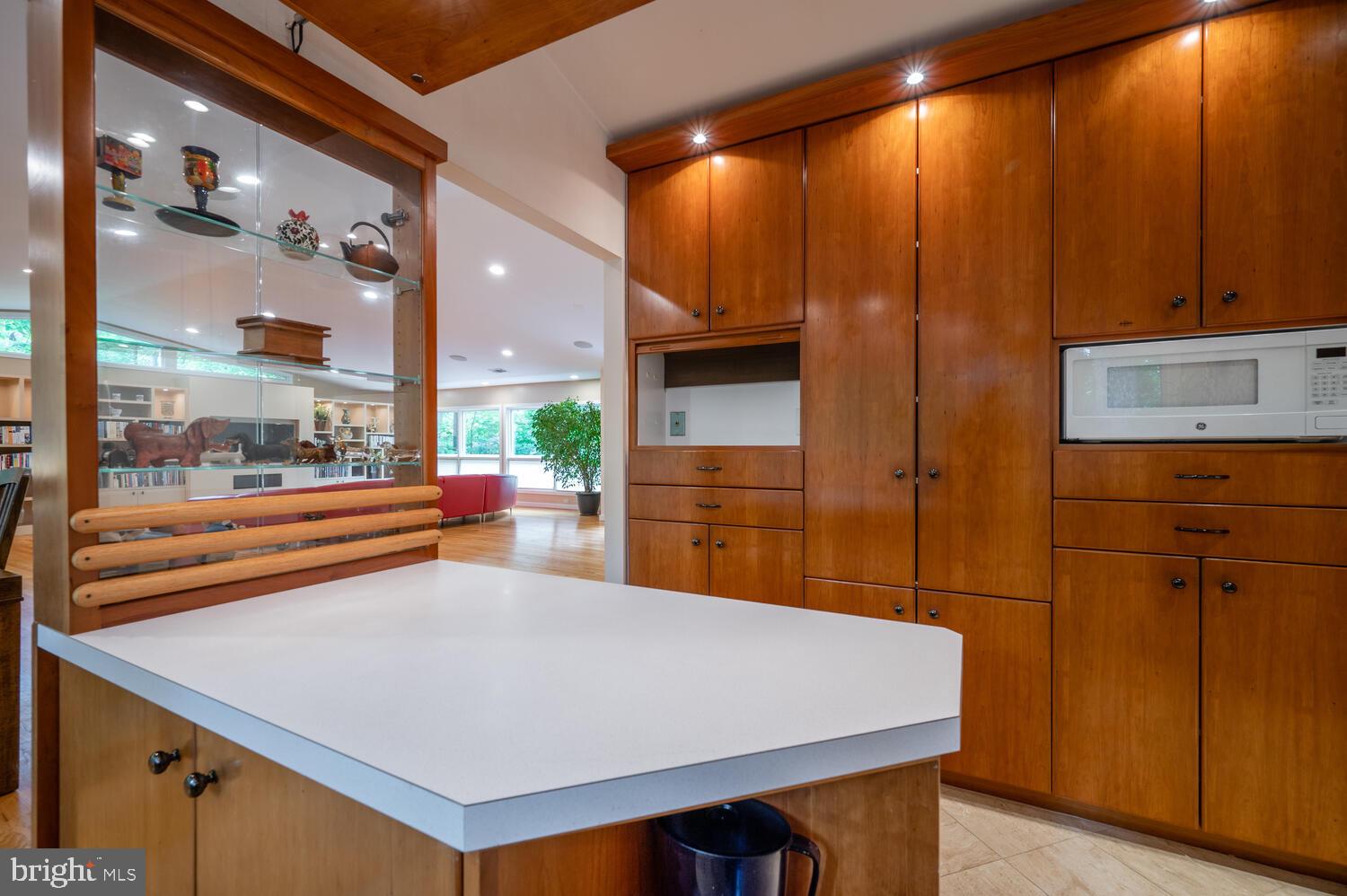 CARDEROCK SPRINGS - Residential