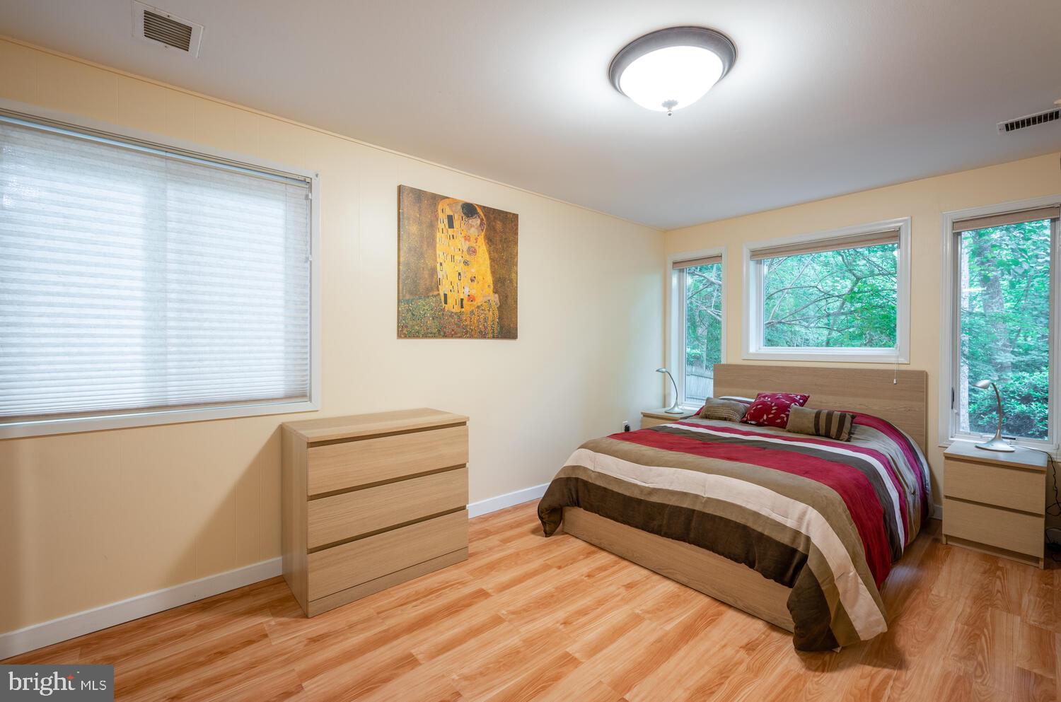 CARDEROCK SPRINGS - Residential